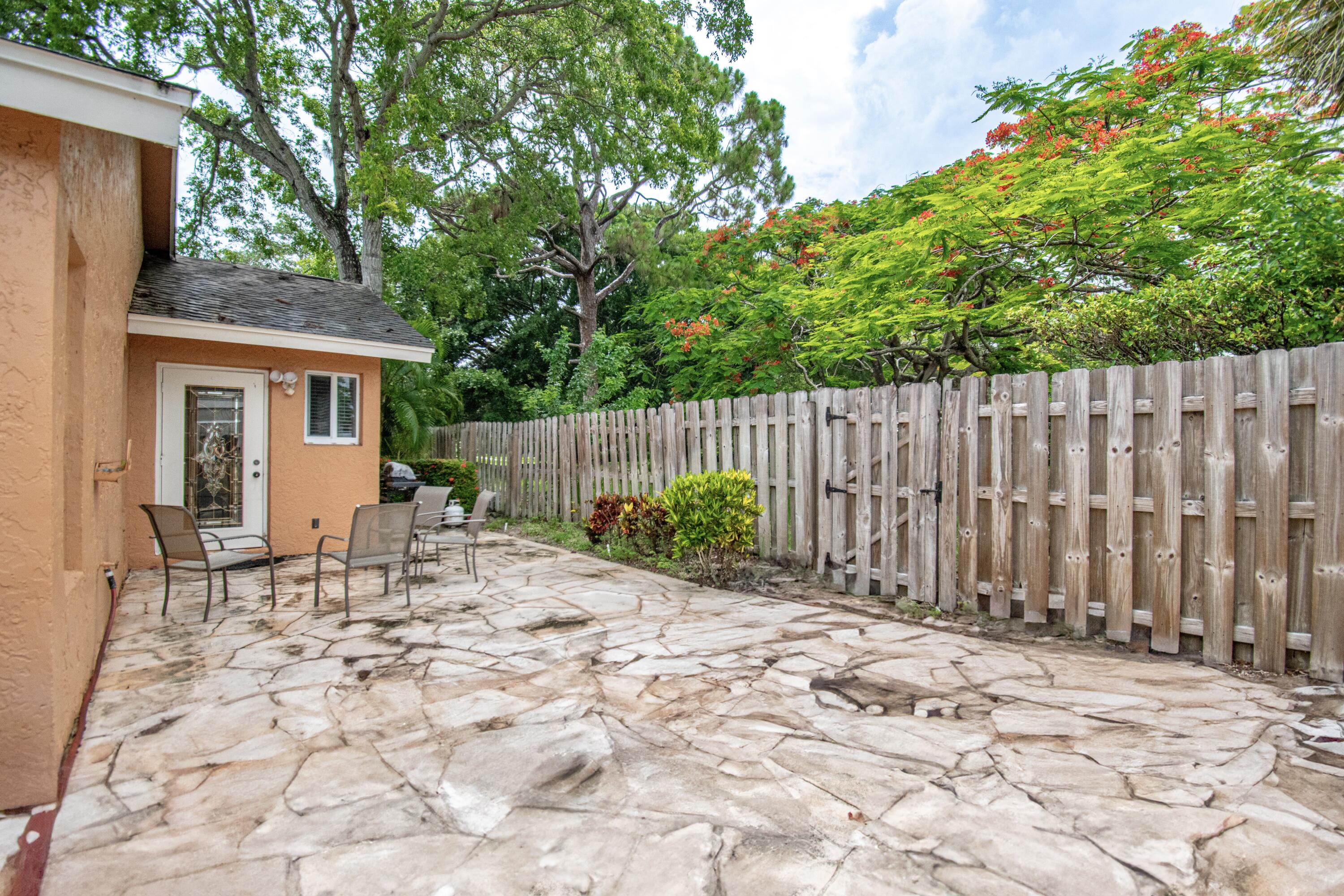 CAPTIVA - Residential