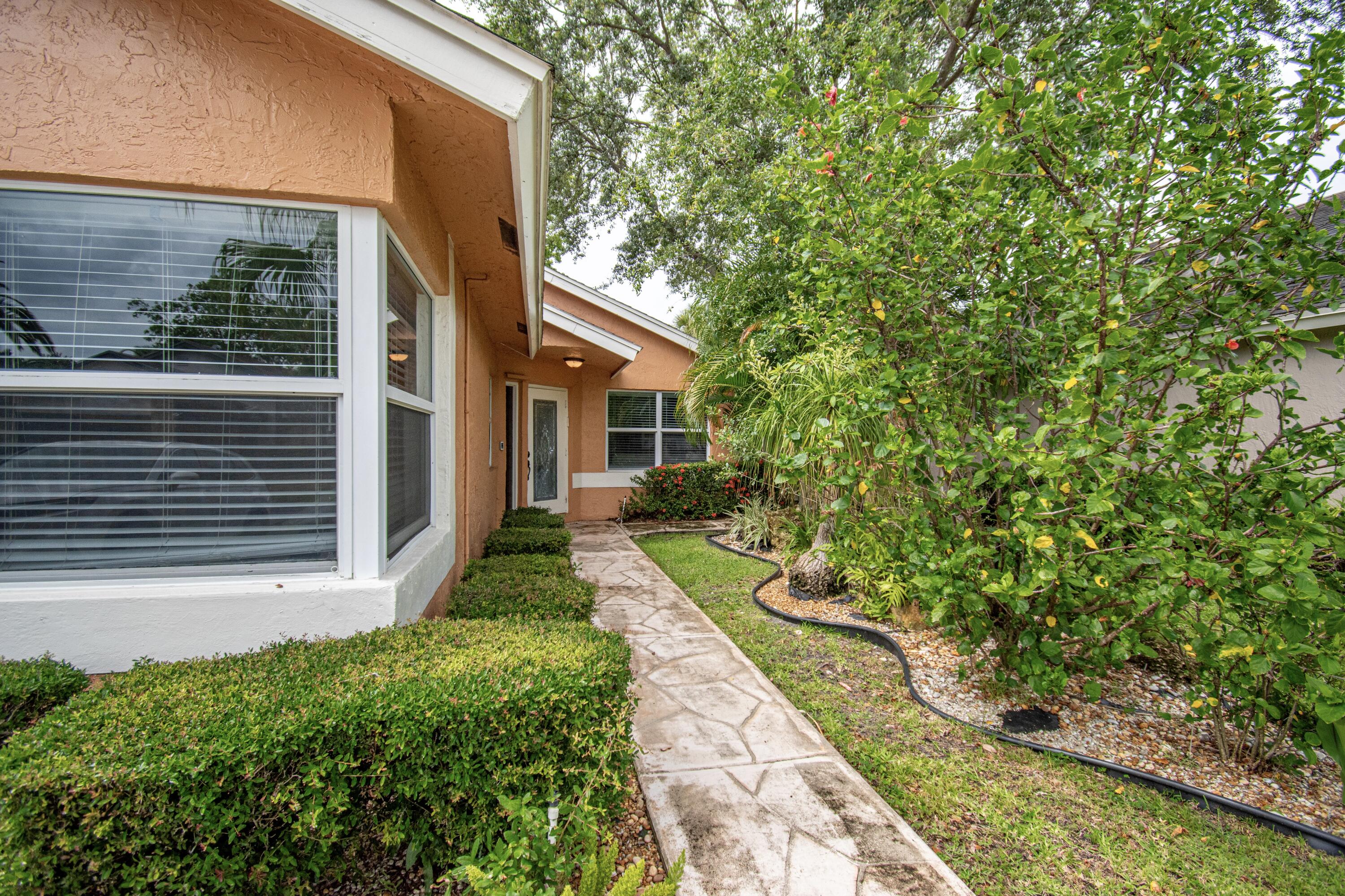 CAPTIVA - Residential