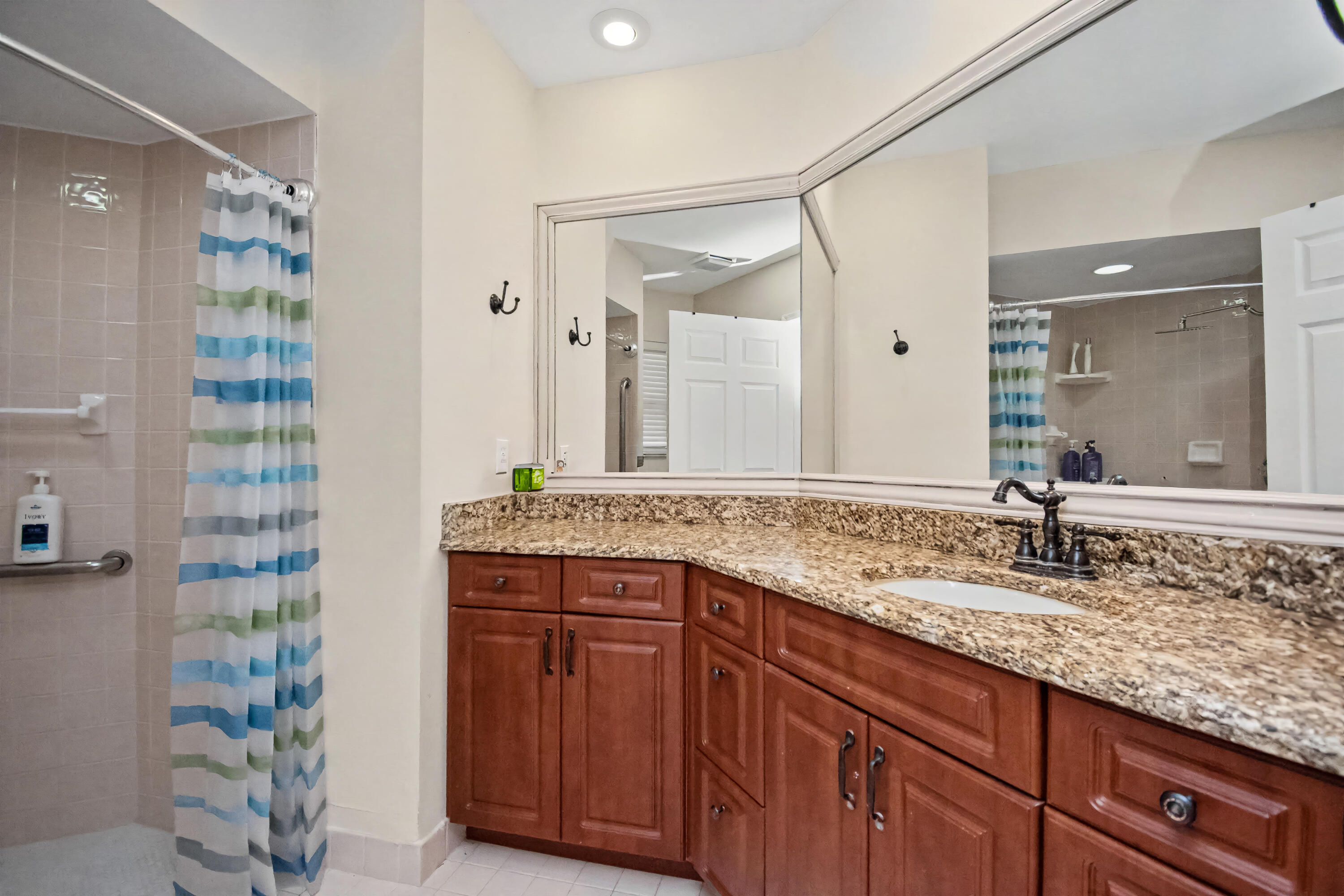 CAPTIVA - Residential