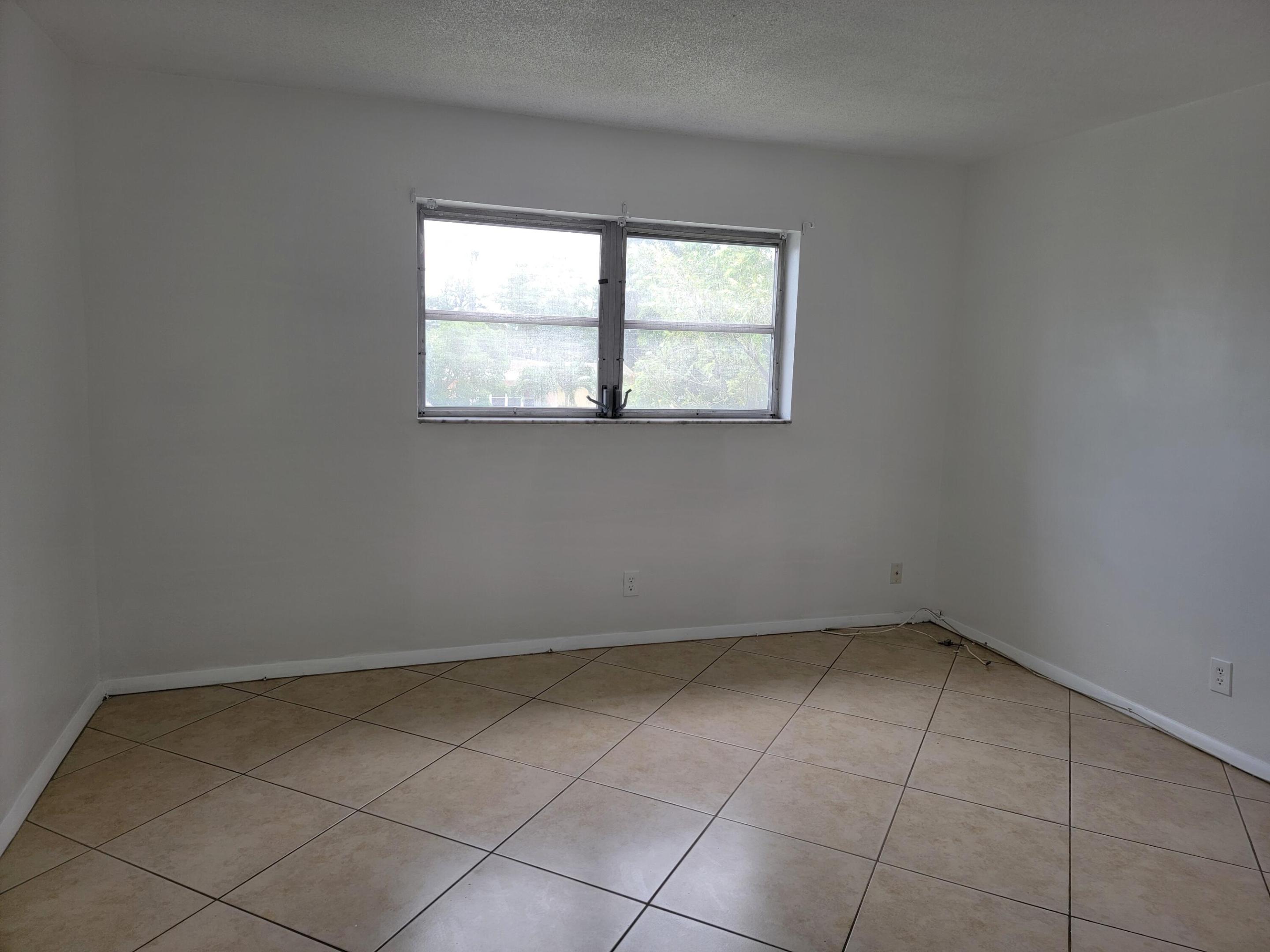 PARK SOUTH ELEVEN INC CONDO - Residential Lease