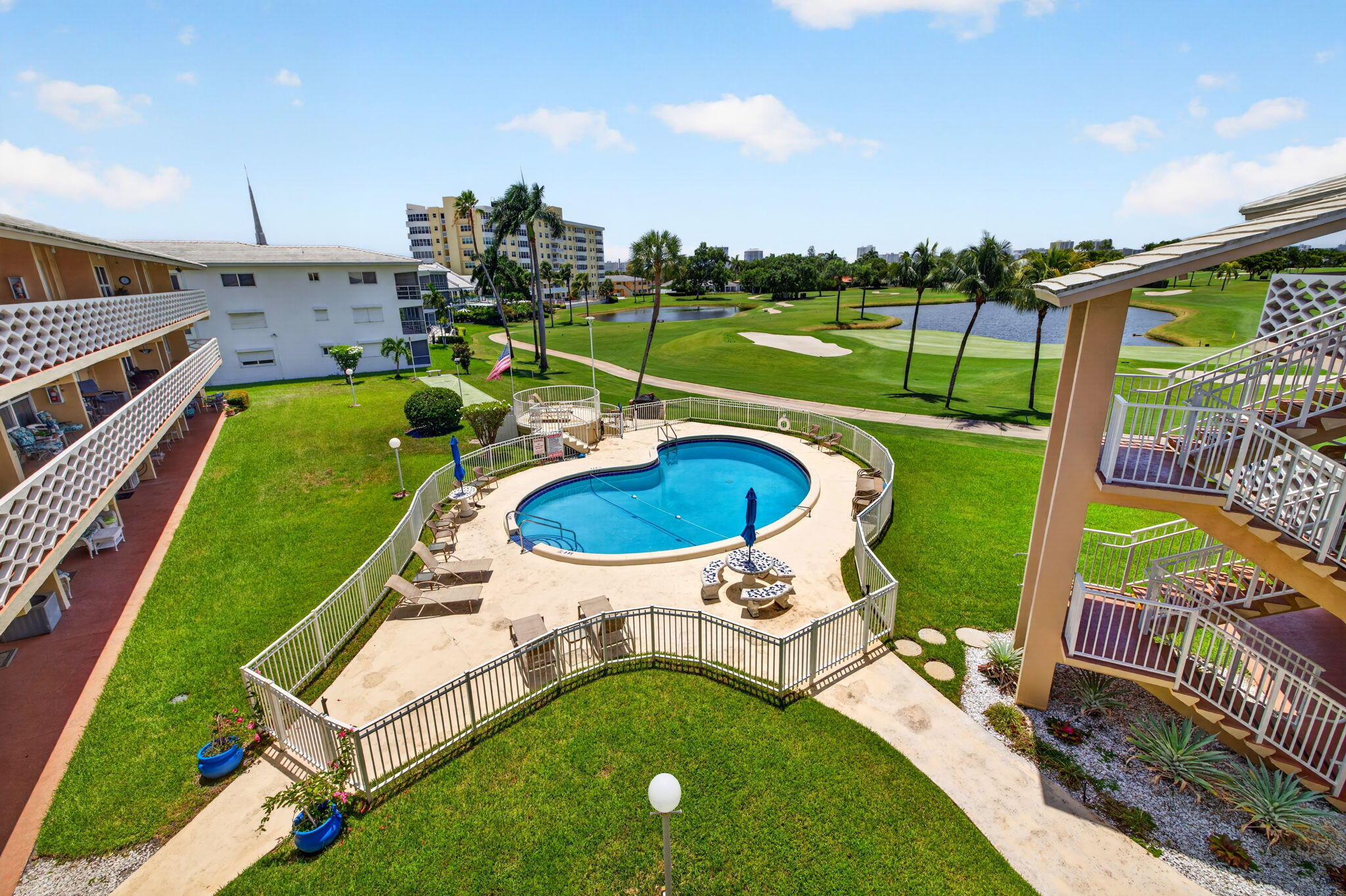 COUNTRY CLUB TERRACE CO-OP - Residential