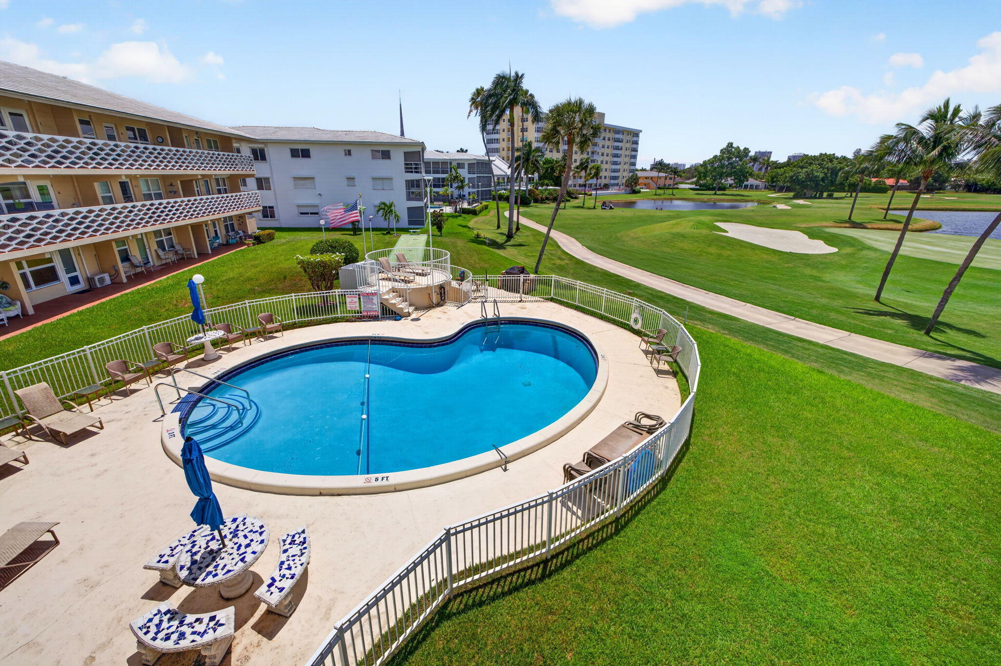 COUNTRY CLUB TERRACE CO-OP - Residential