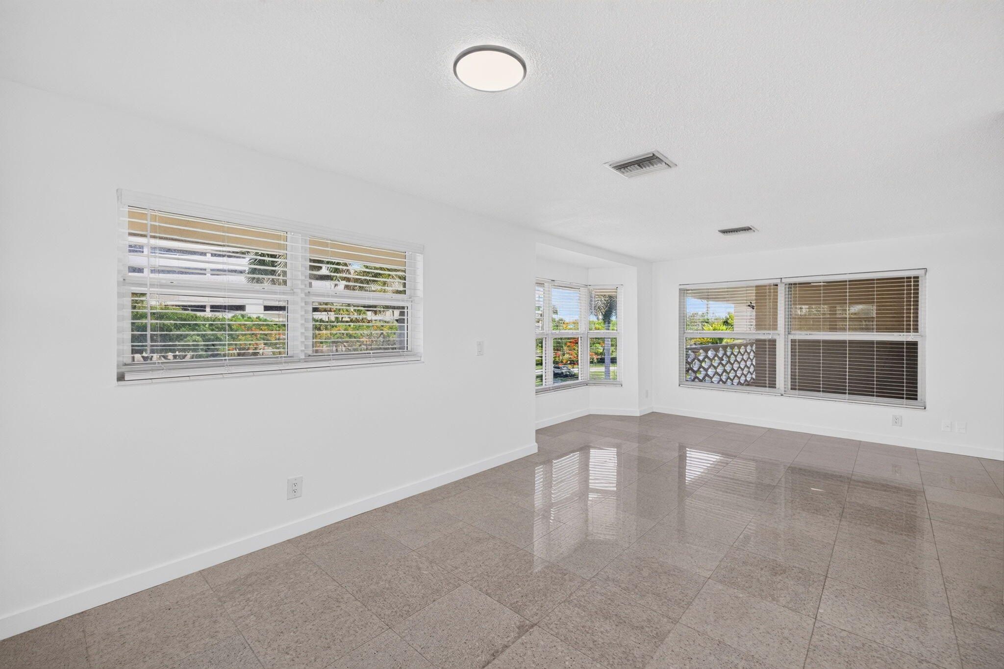 COUNTRY CLUB TERRACE CO-OP - Residential