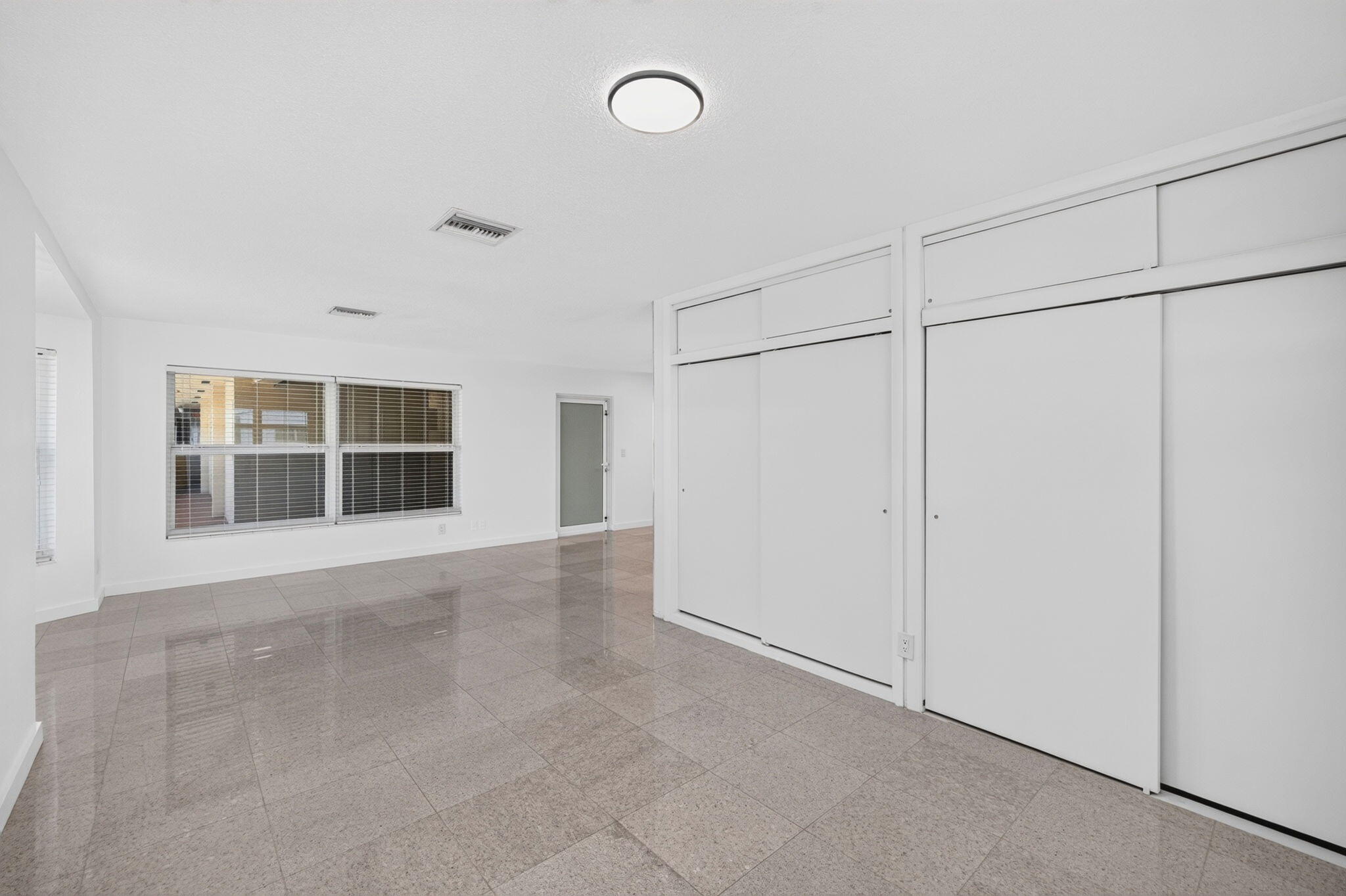 COUNTRY CLUB TERRACE CO-OP - Residential