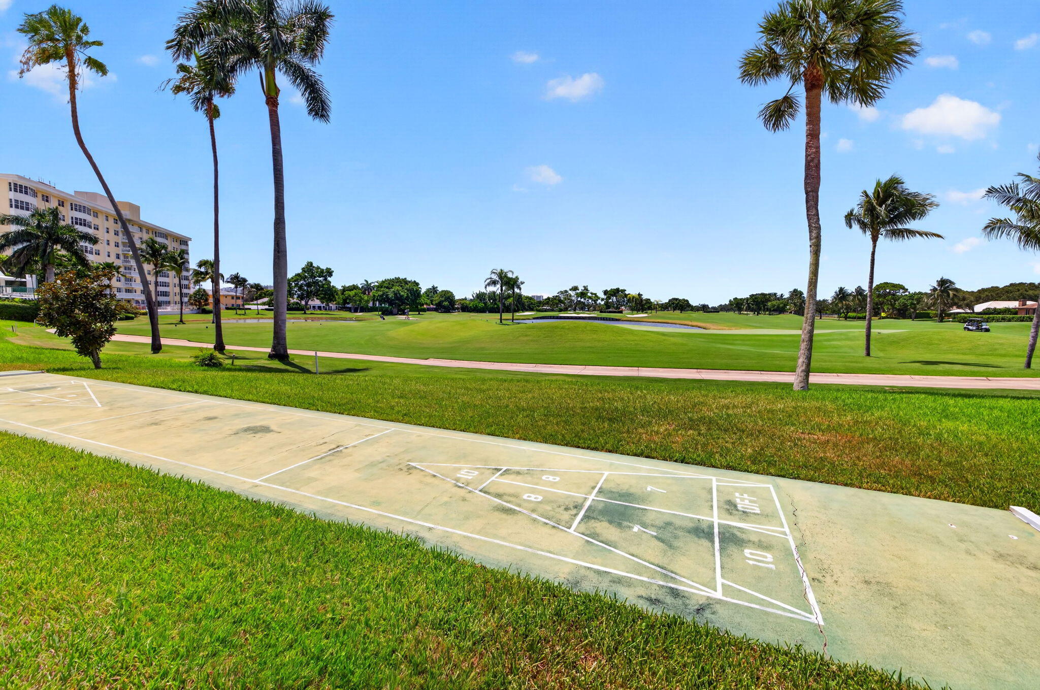 COUNTRY CLUB TERRACE CO-OP - Residential