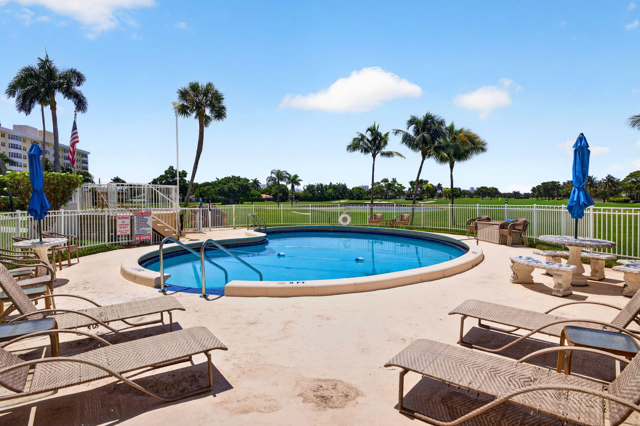 COUNTRY CLUB TERRACE CO-OP - Residential