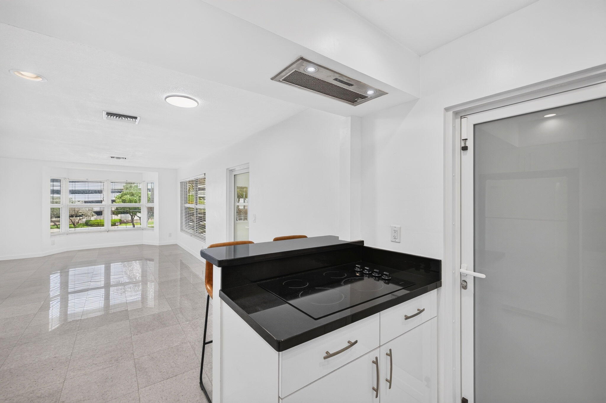 COUNTRY CLUB TERRACE CO-OP - Residential