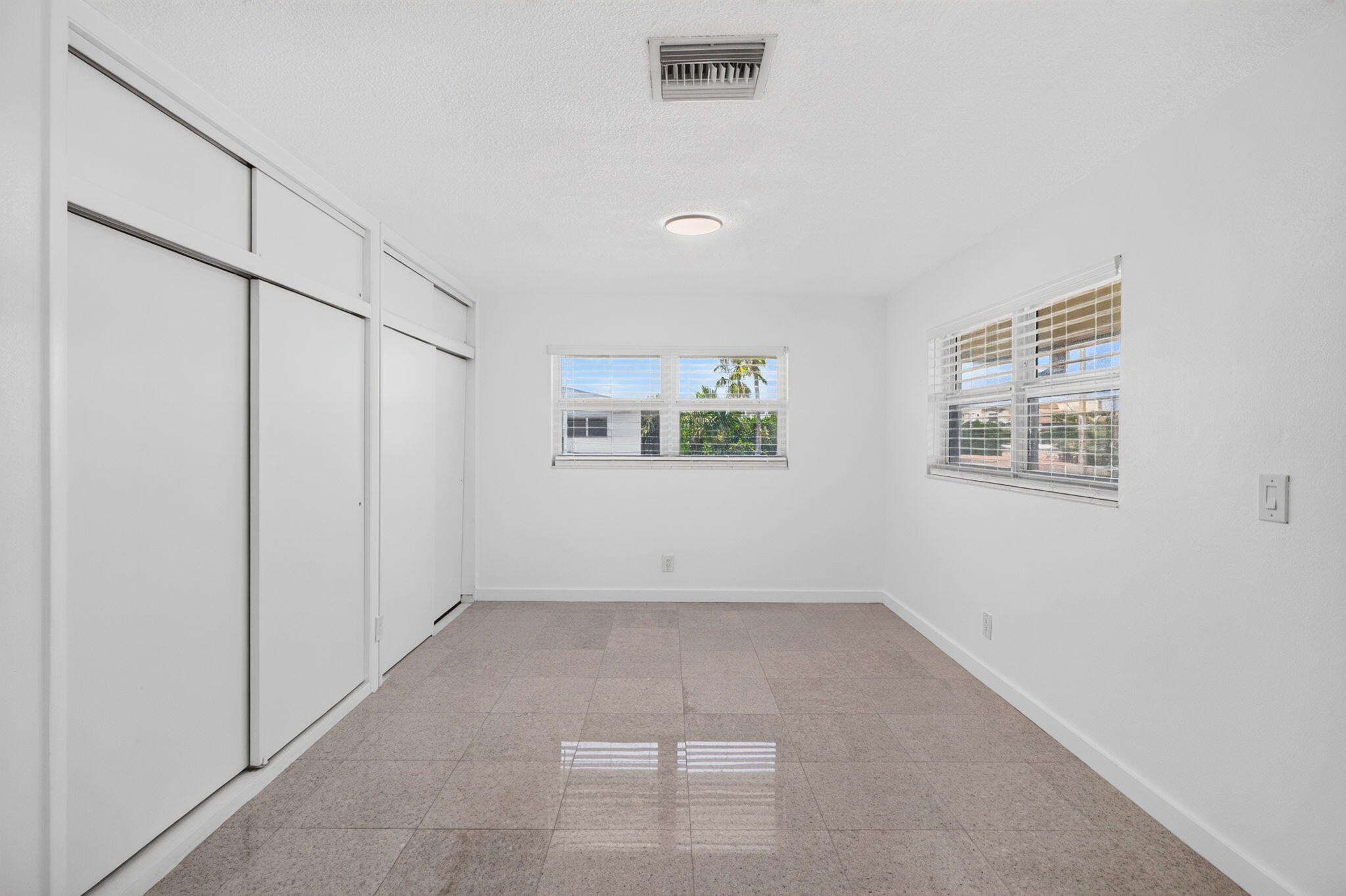 COUNTRY CLUB TERRACE CO-OP - Residential