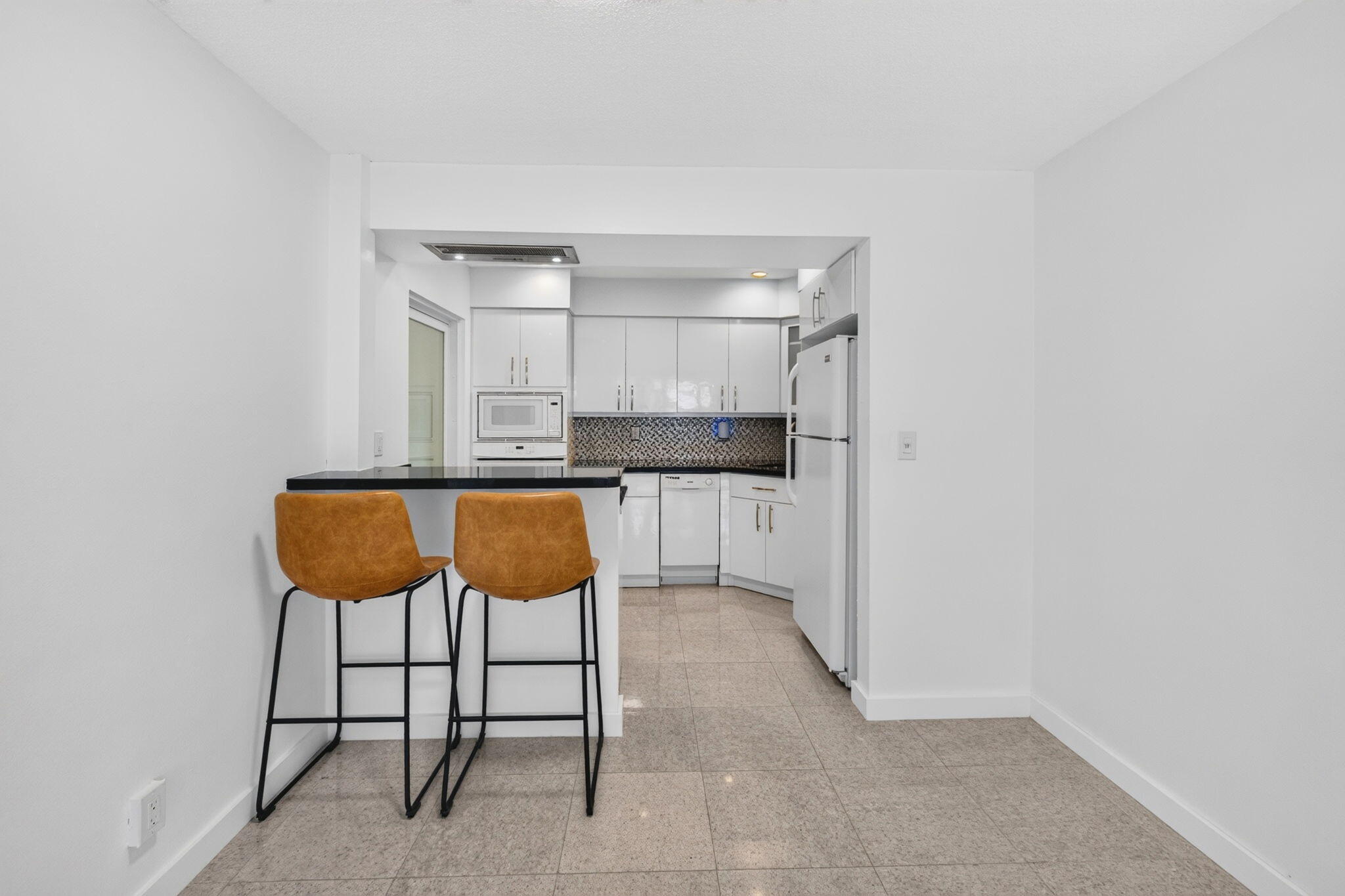 COUNTRY CLUB TERRACE CO-OP - Residential