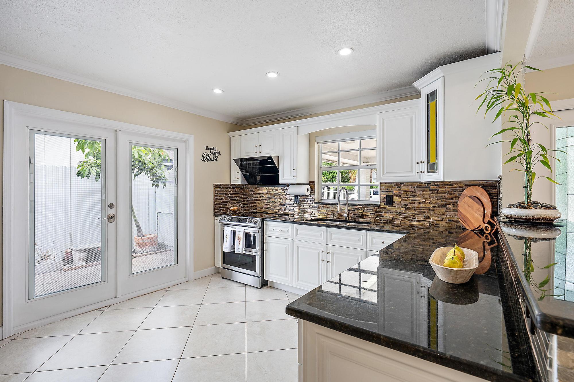 WILLA PARK - Residential Lease