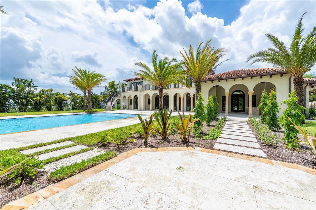 SUNSHINE RANCHES - Residential