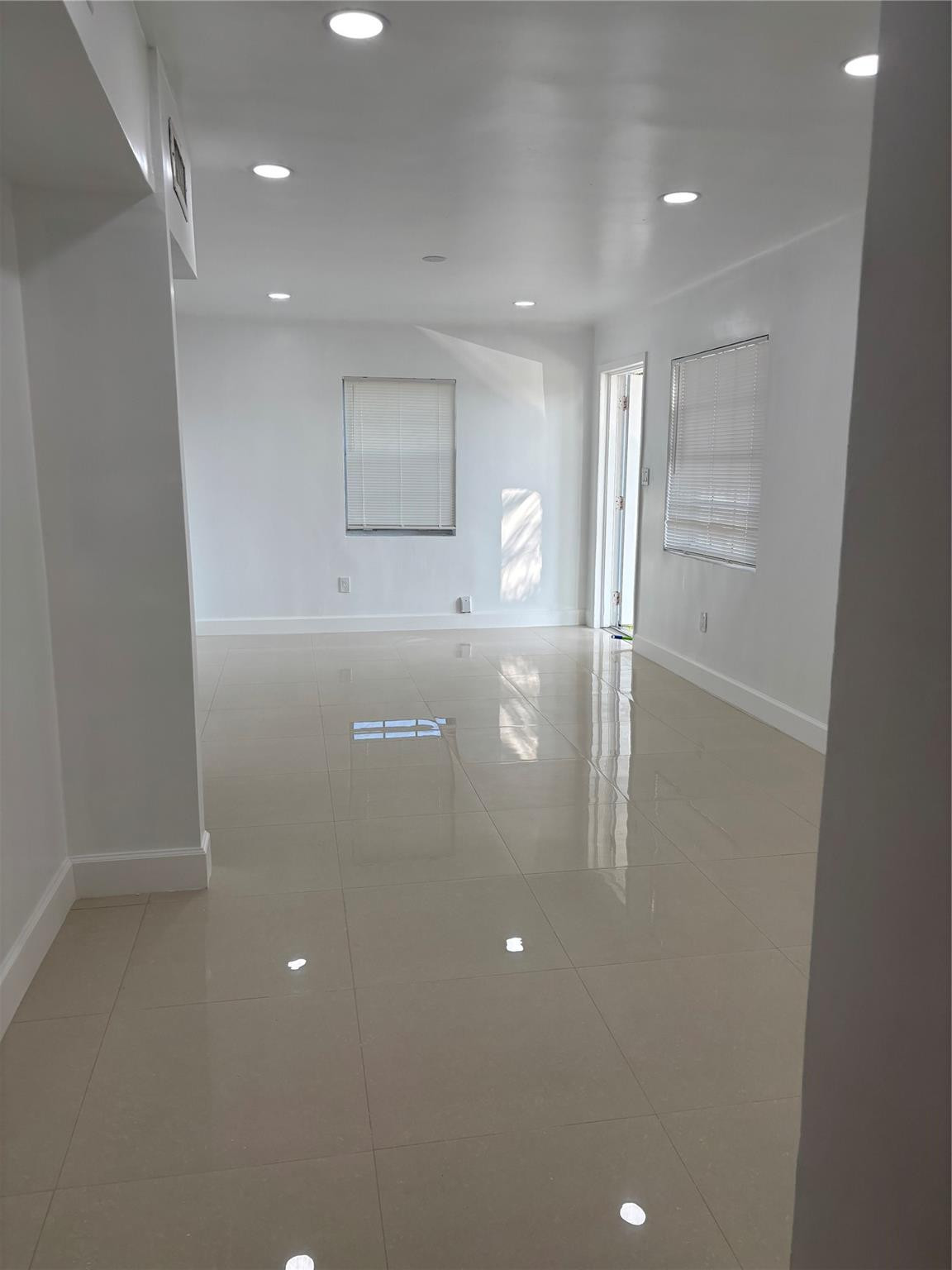 HOLLYWOOD BEACH HEIGHTS SEC - Residential