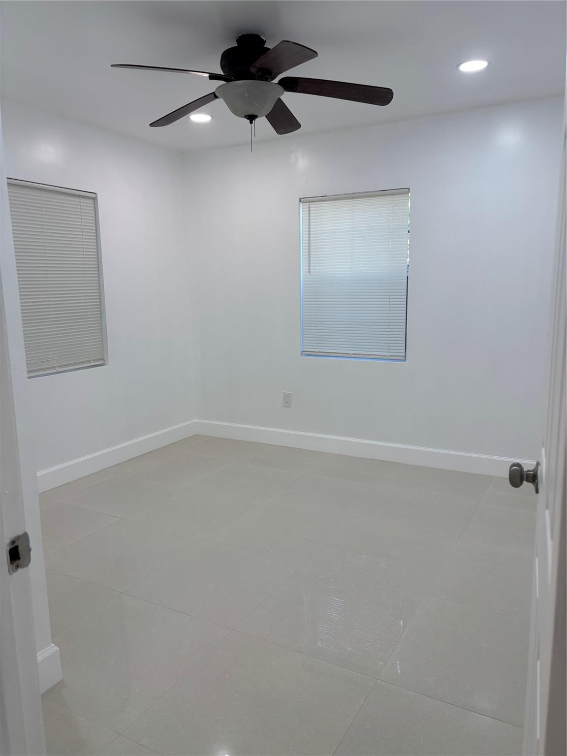 HOLLYWOOD BEACH HEIGHTS SEC - Residential