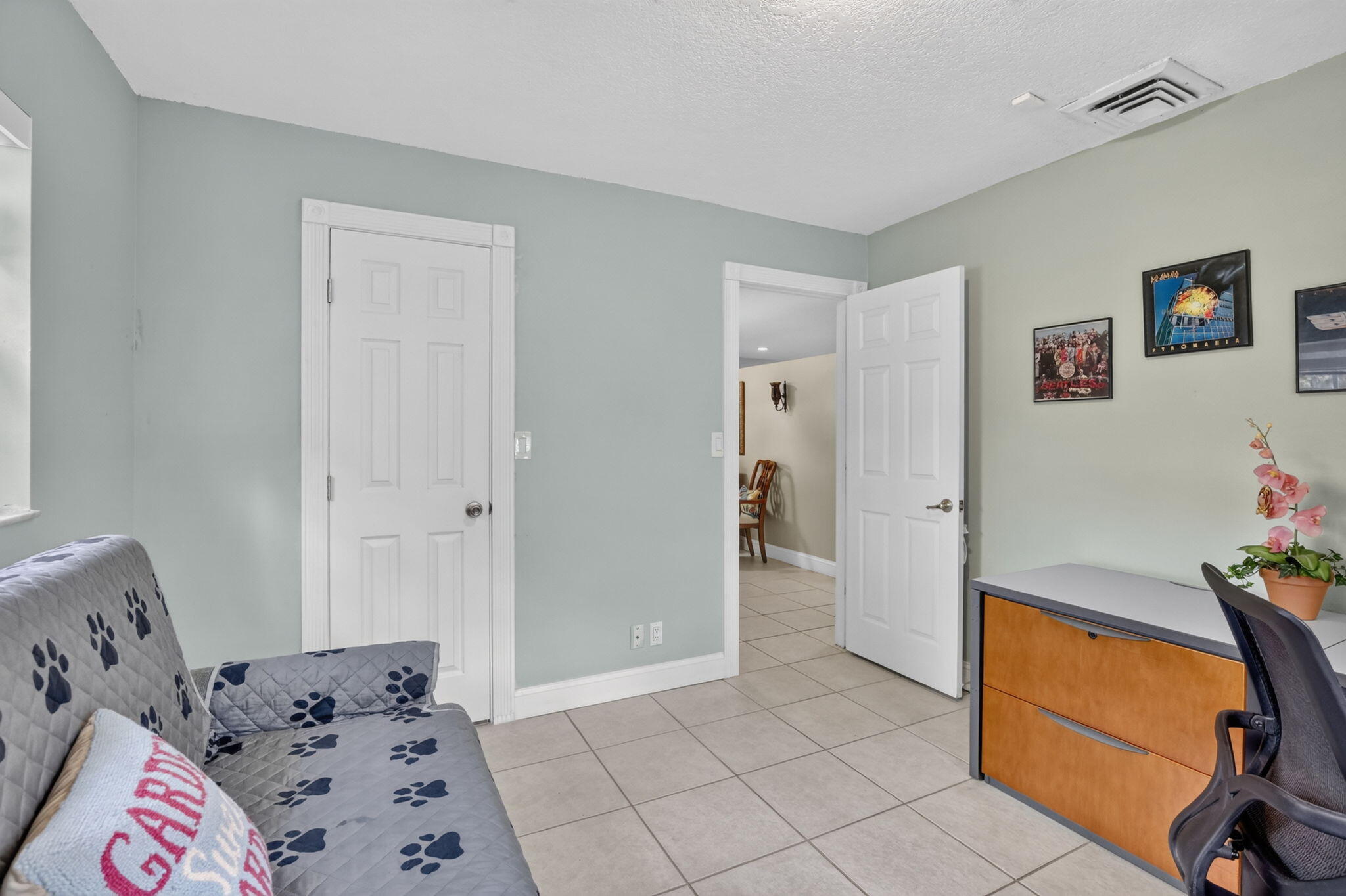 PEMBROKE LAKES SEC 1 - Residential