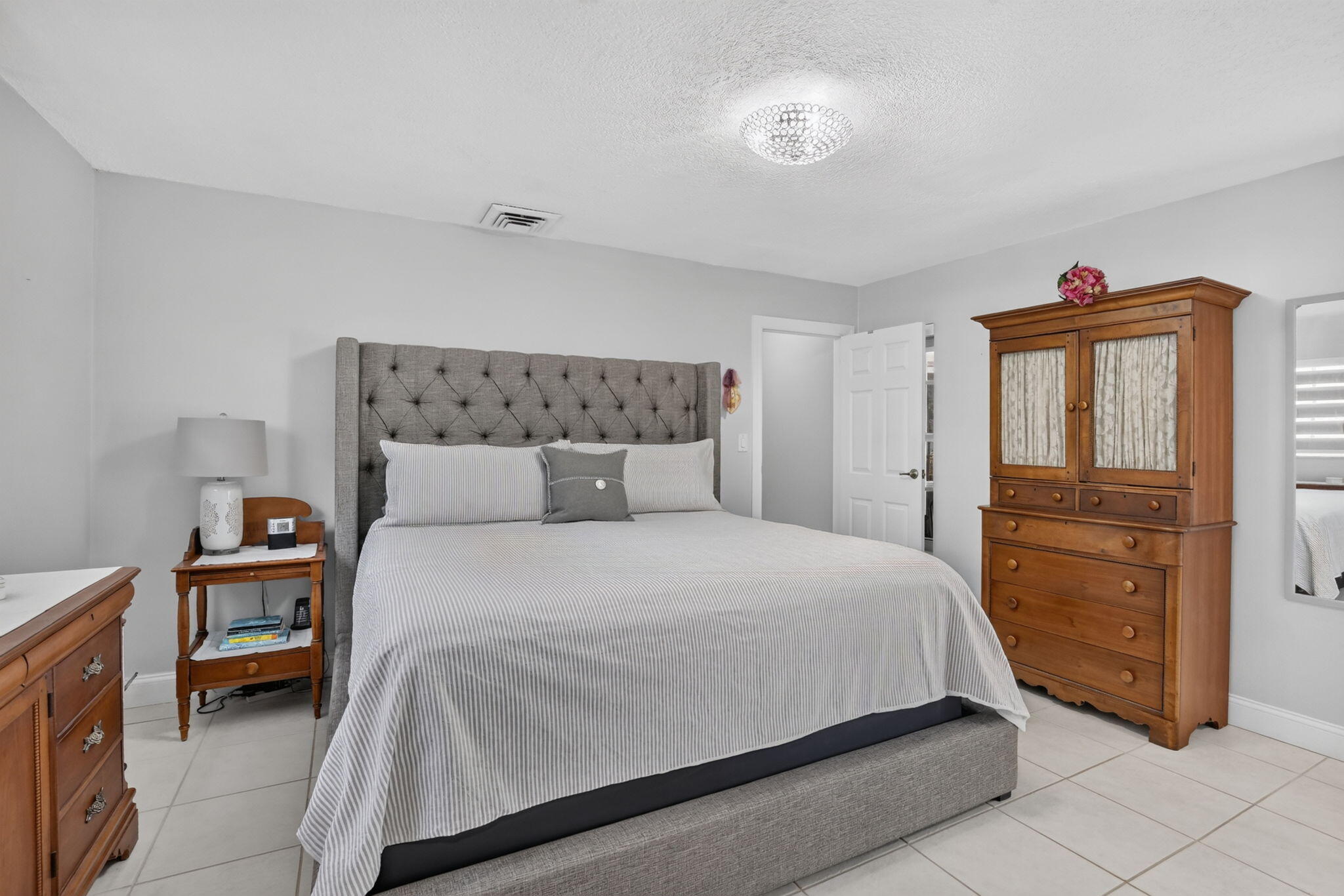 PEMBROKE LAKES SEC 1 - Residential