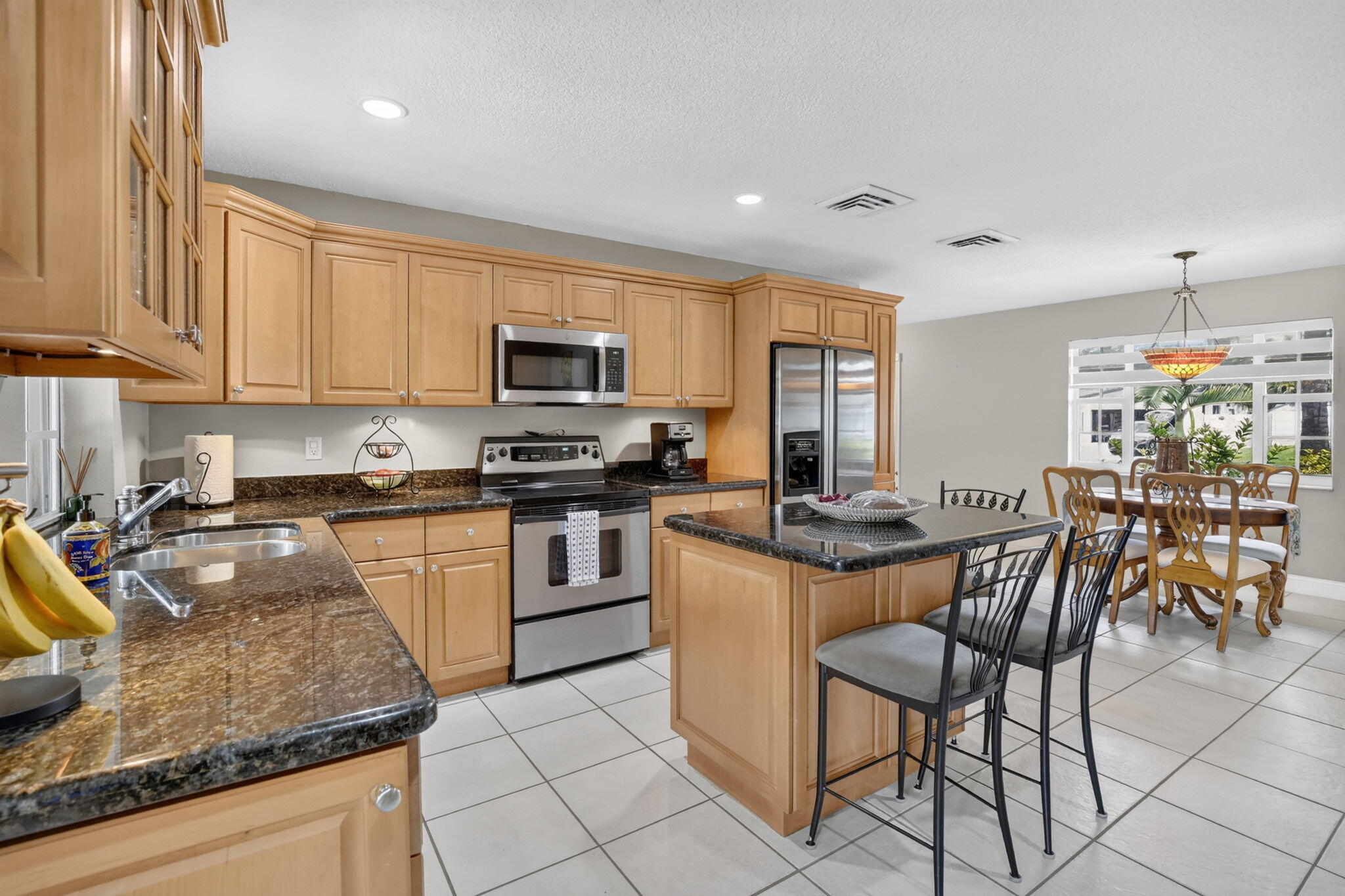 PEMBROKE LAKES SEC 1 - Residential