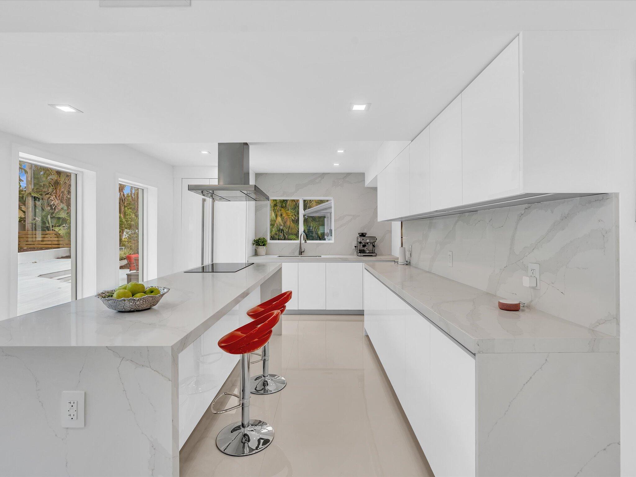 HILLSBORO SHORES SEC - Residential