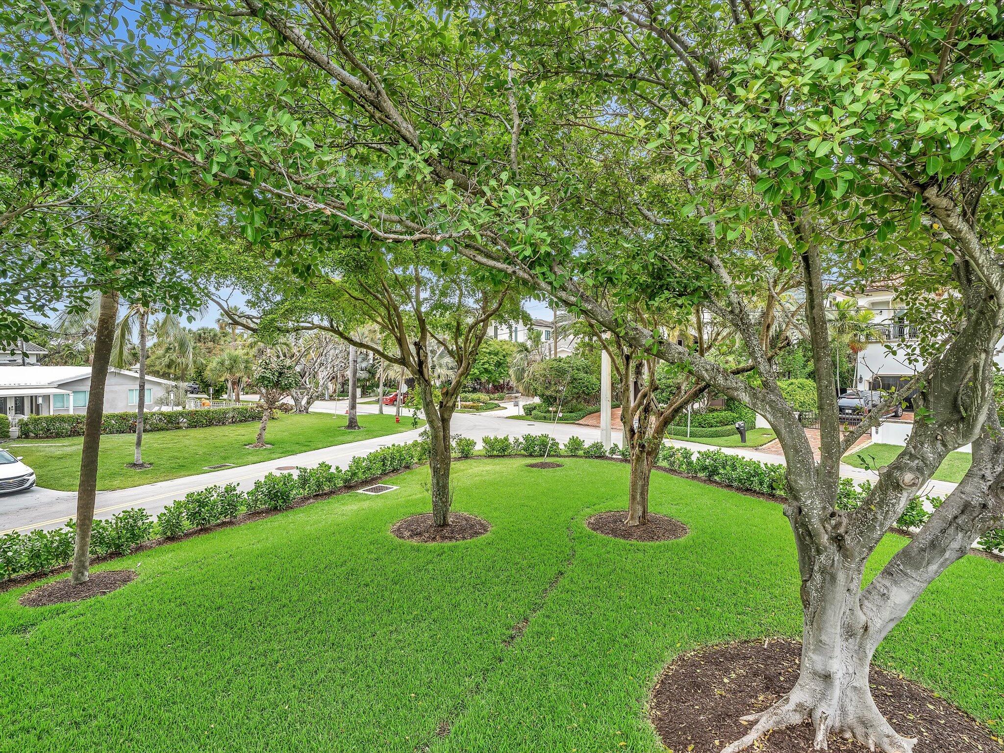 HILLSBORO SHORES SEC - Residential