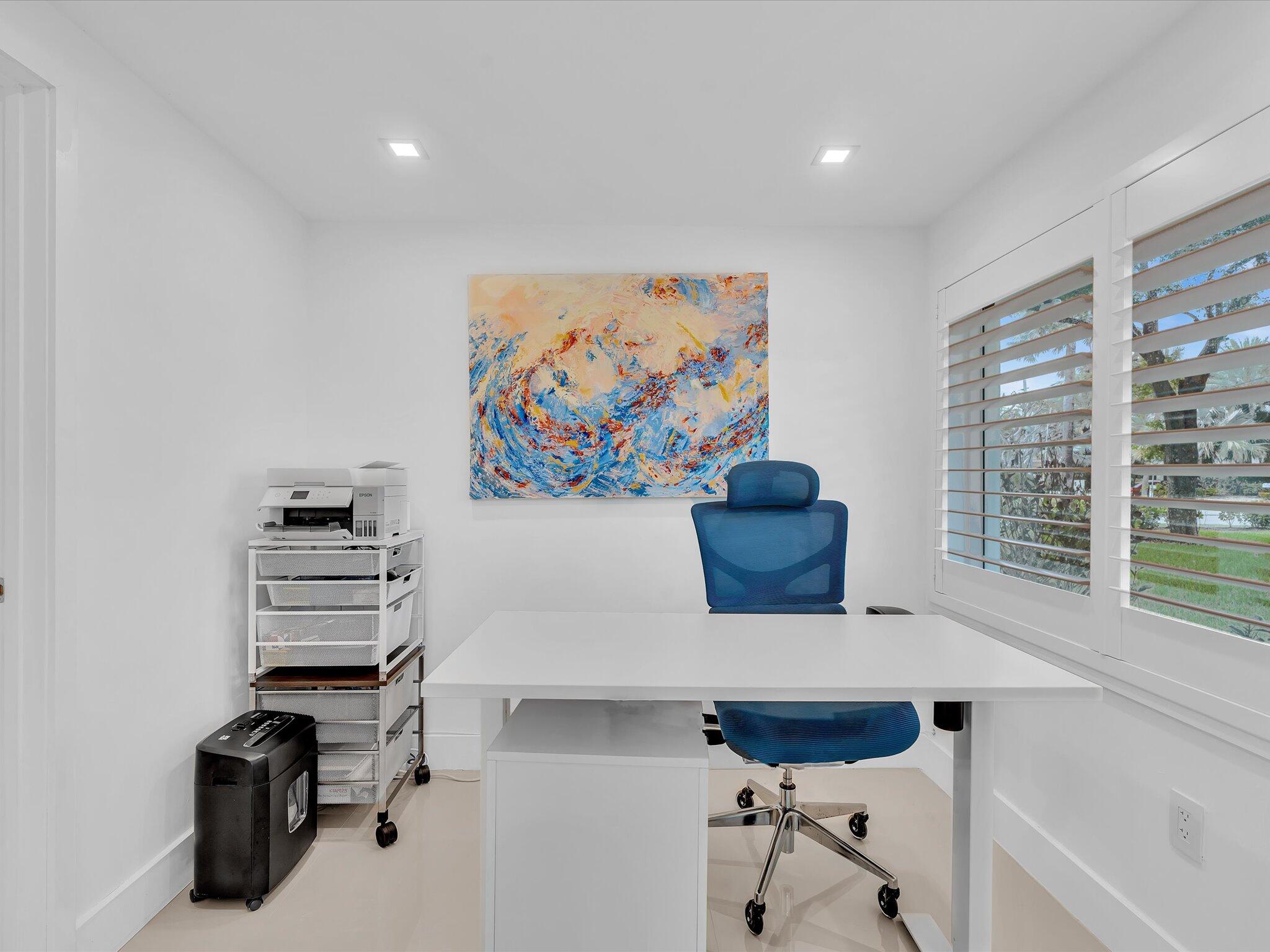 HILLSBORO SHORES SEC - Residential