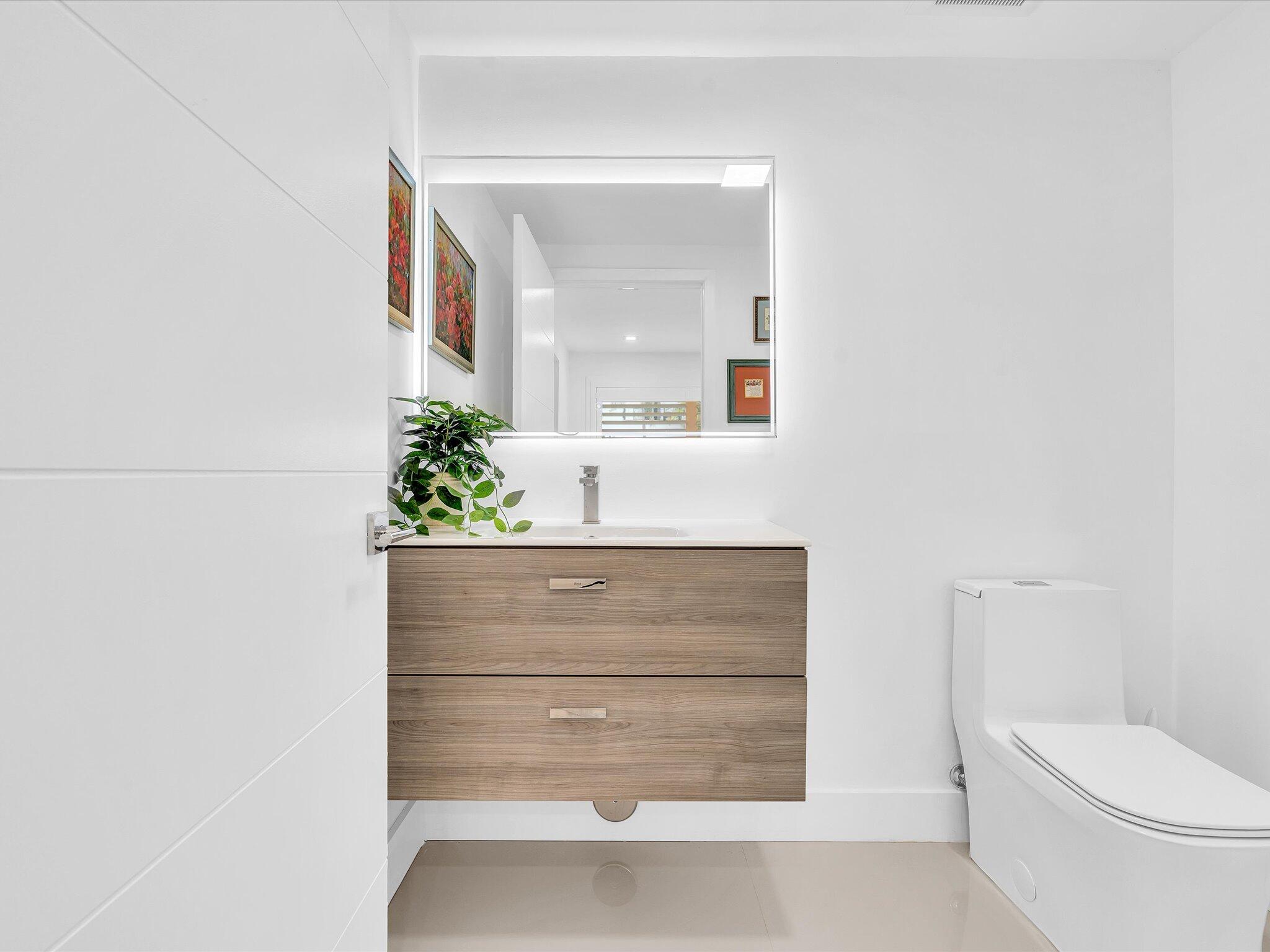 HILLSBORO SHORES SEC - Residential