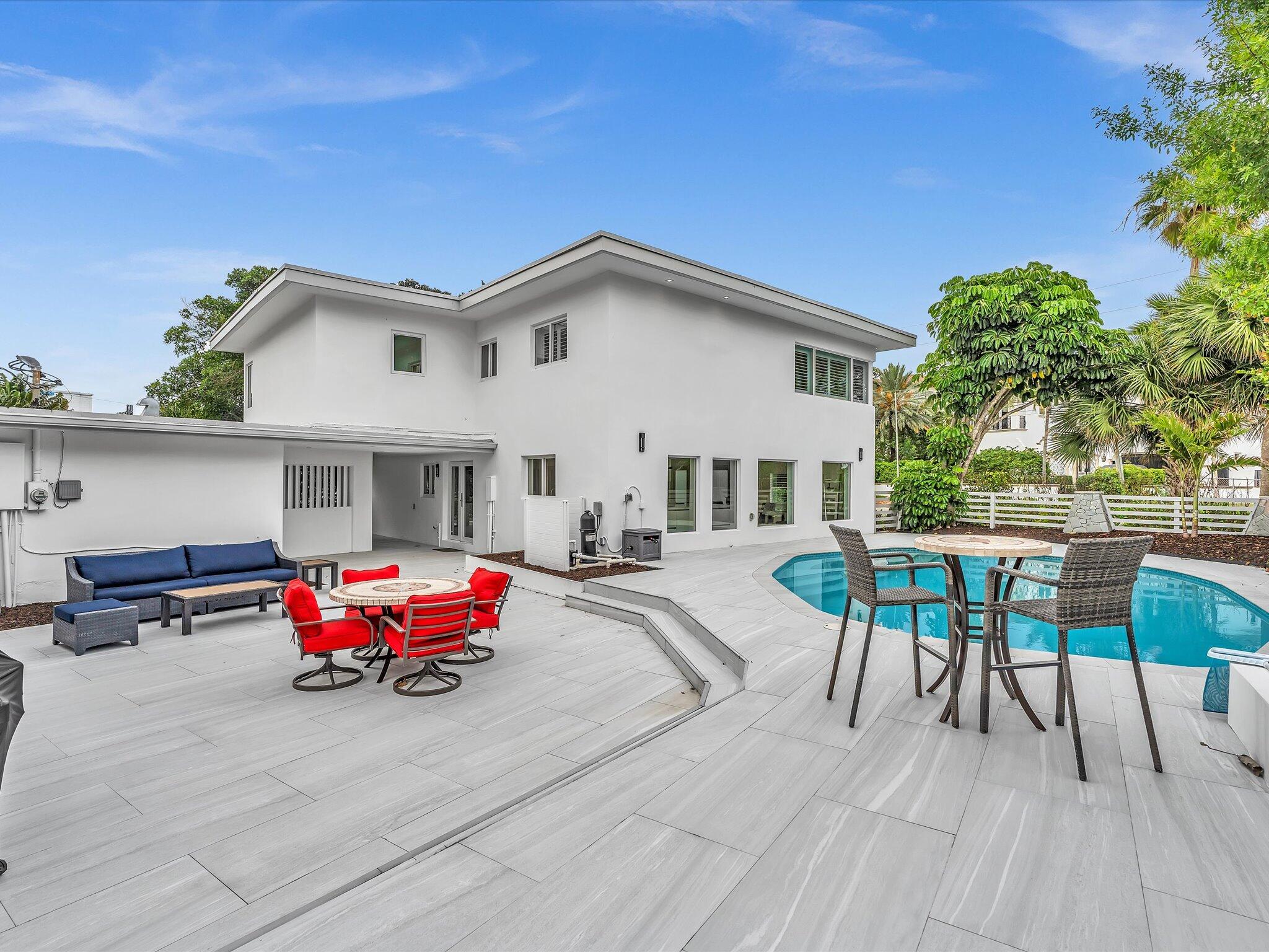 HILLSBORO SHORES SEC - Residential
