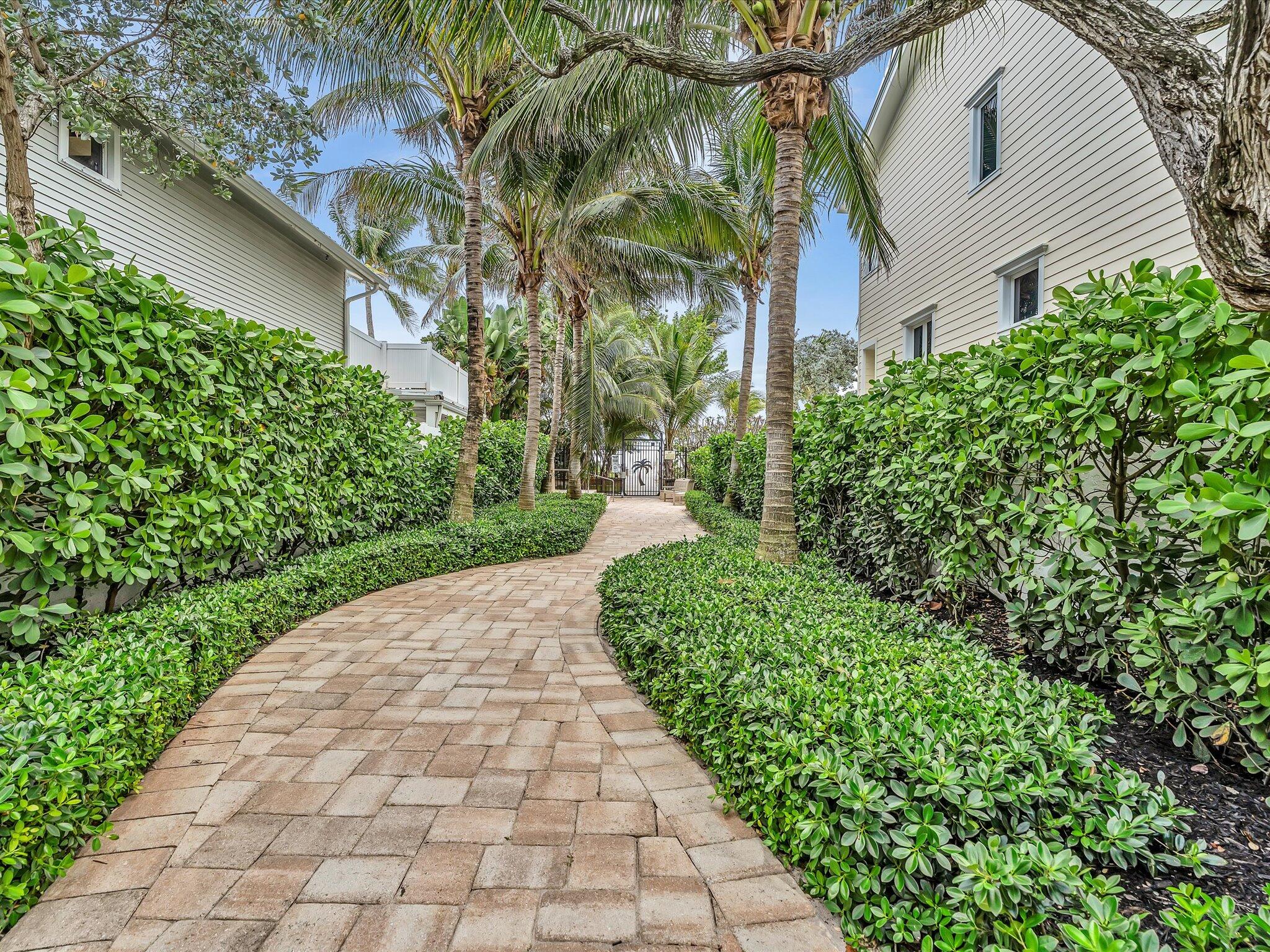HILLSBORO SHORES SEC - Residential