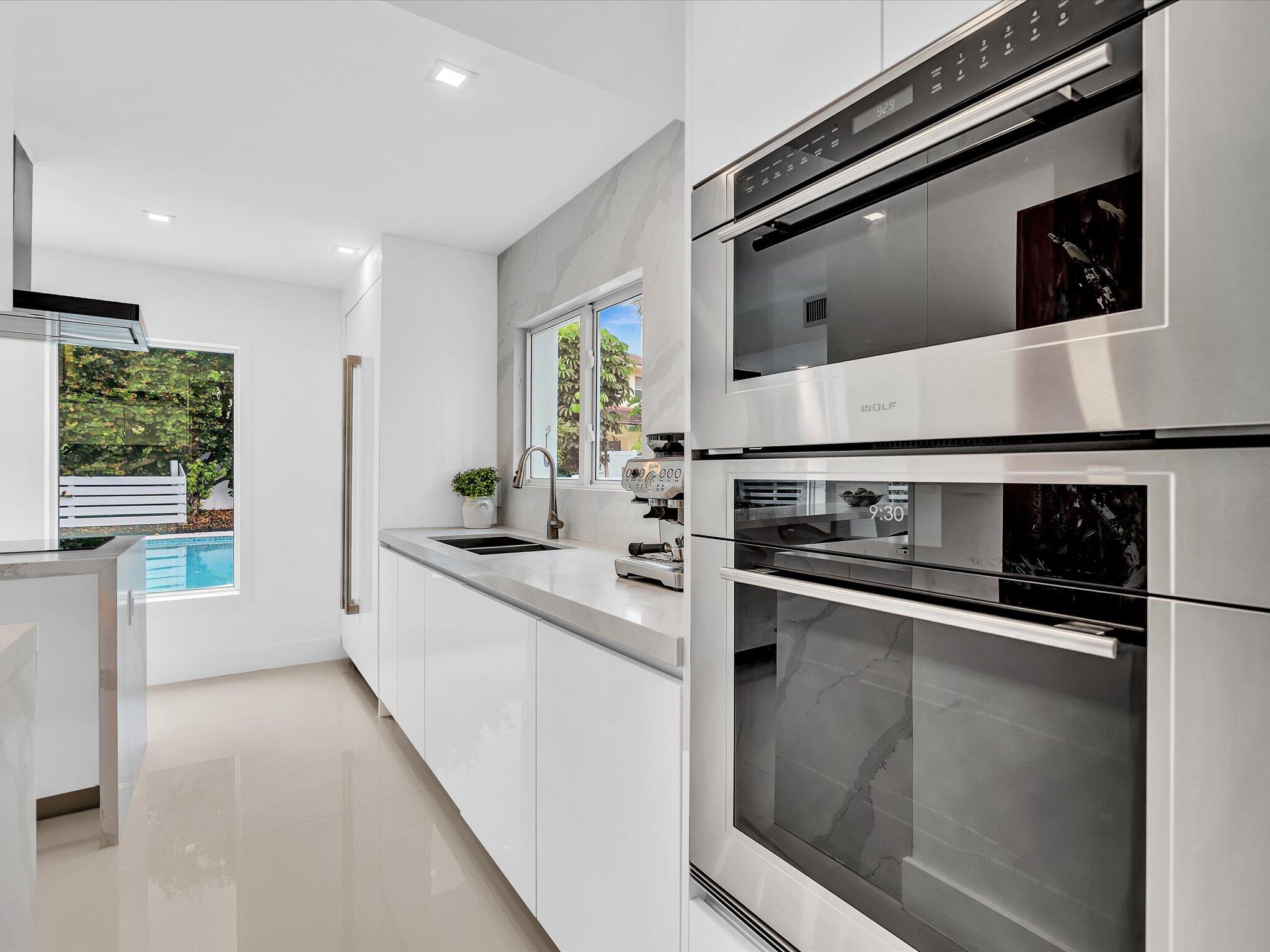 HILLSBORO SHORES SEC - Residential