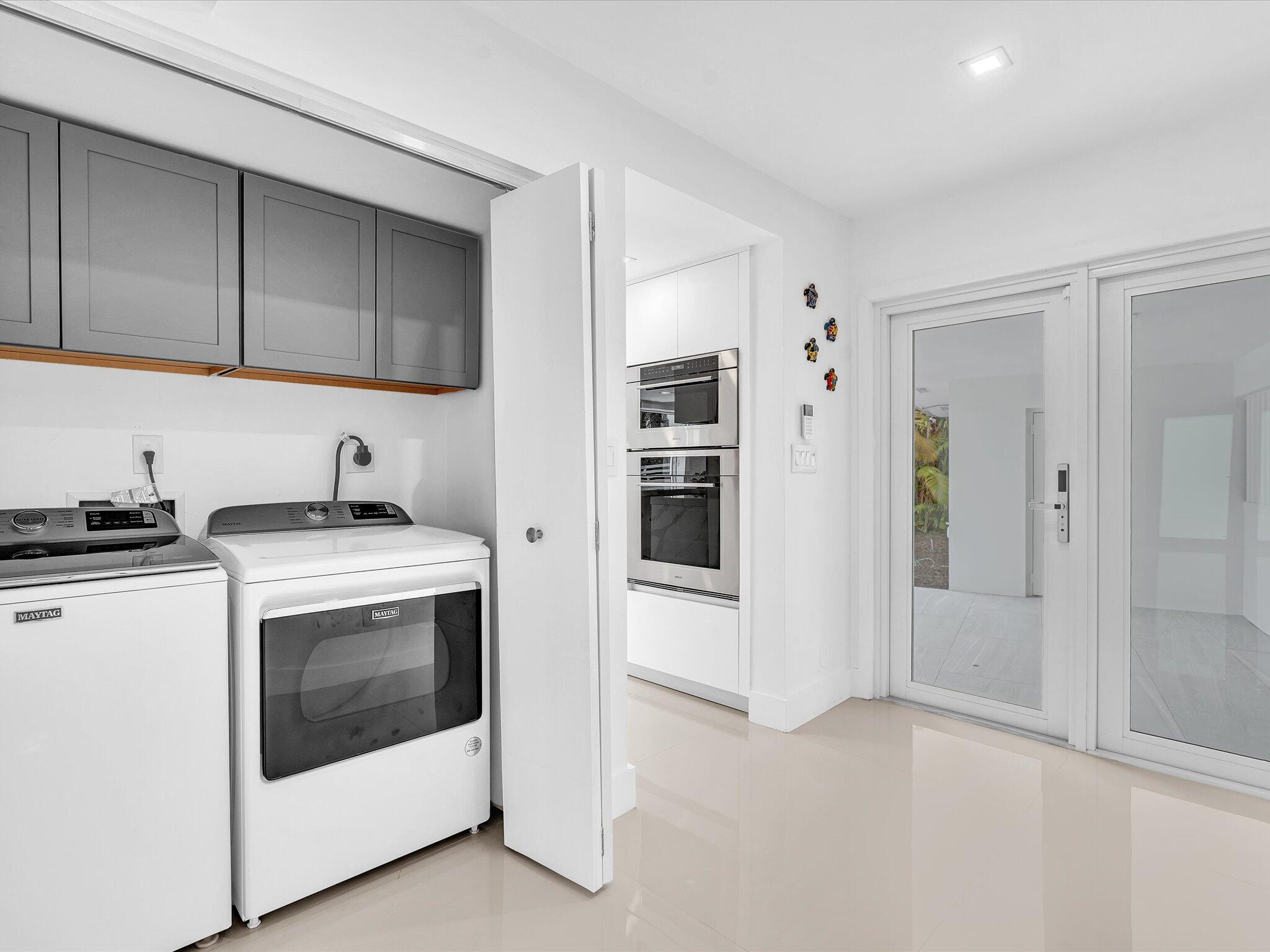 HILLSBORO SHORES SEC - Residential