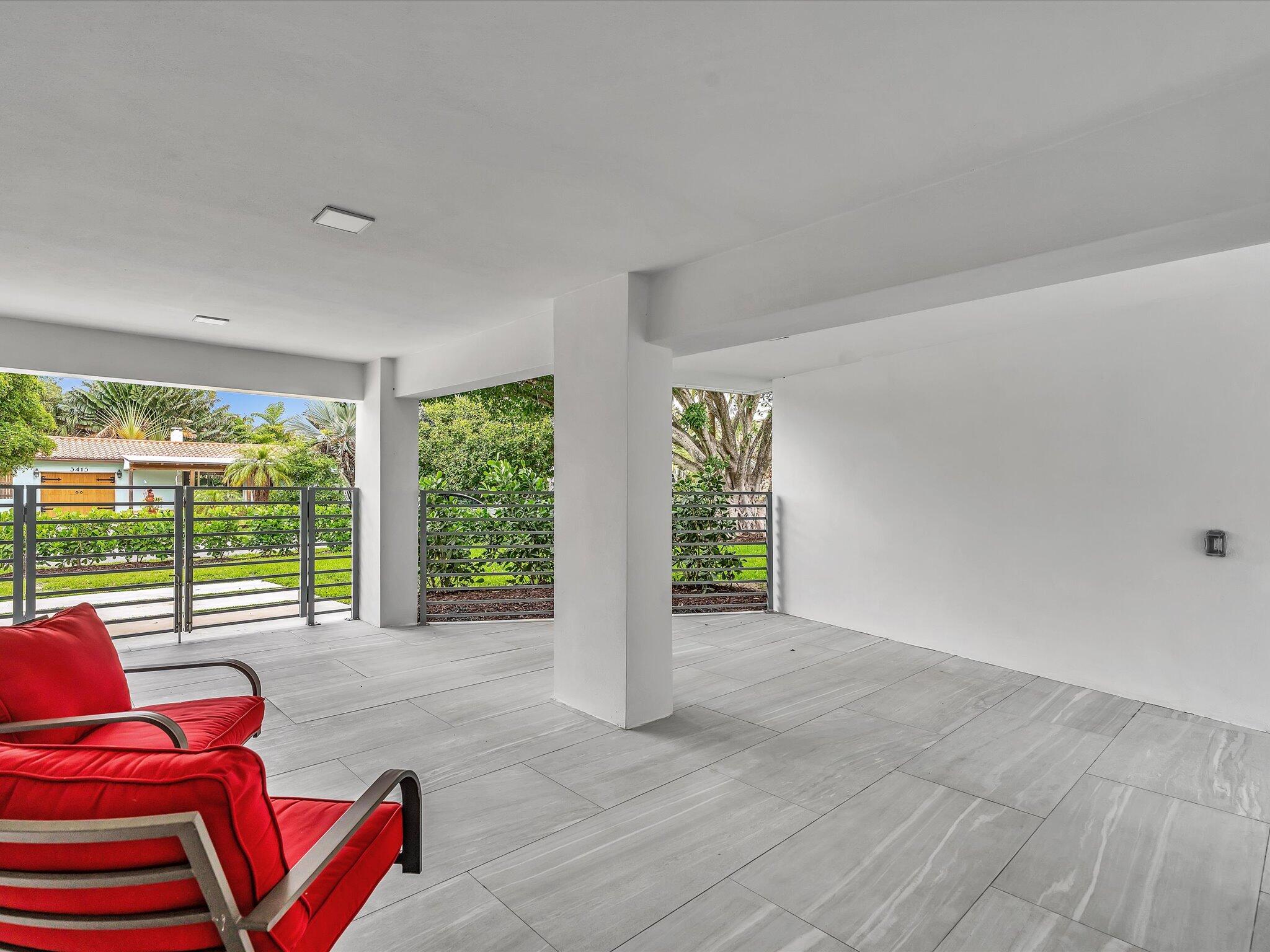 HILLSBORO SHORES SEC - Residential