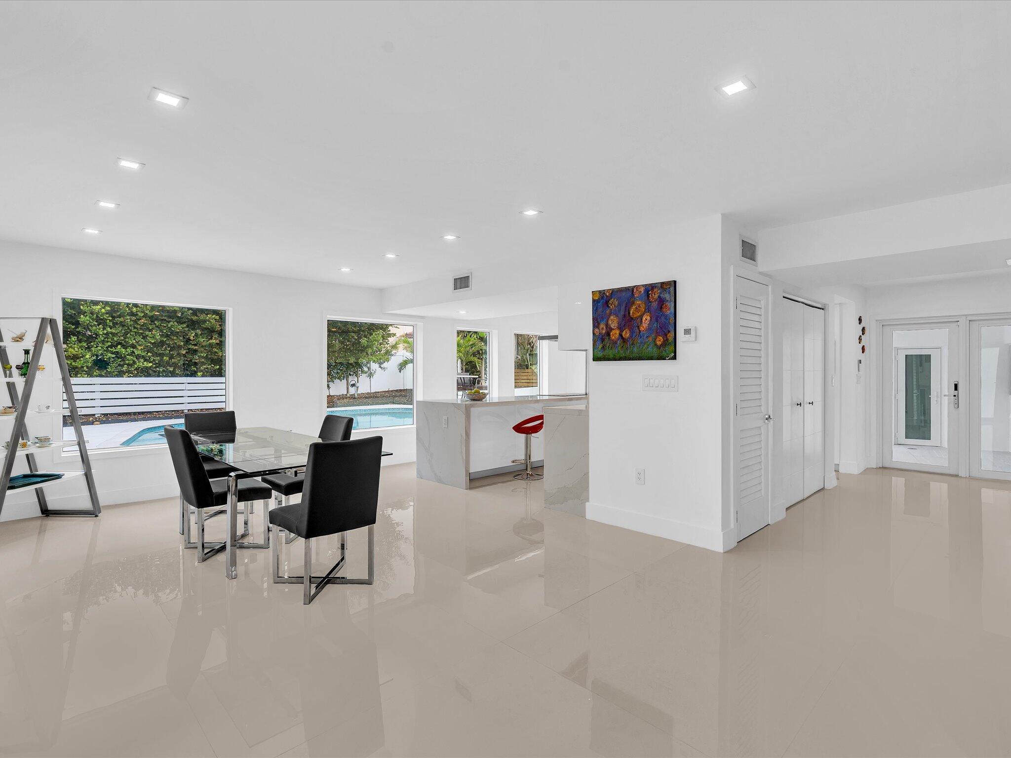 HILLSBORO SHORES SEC - Residential