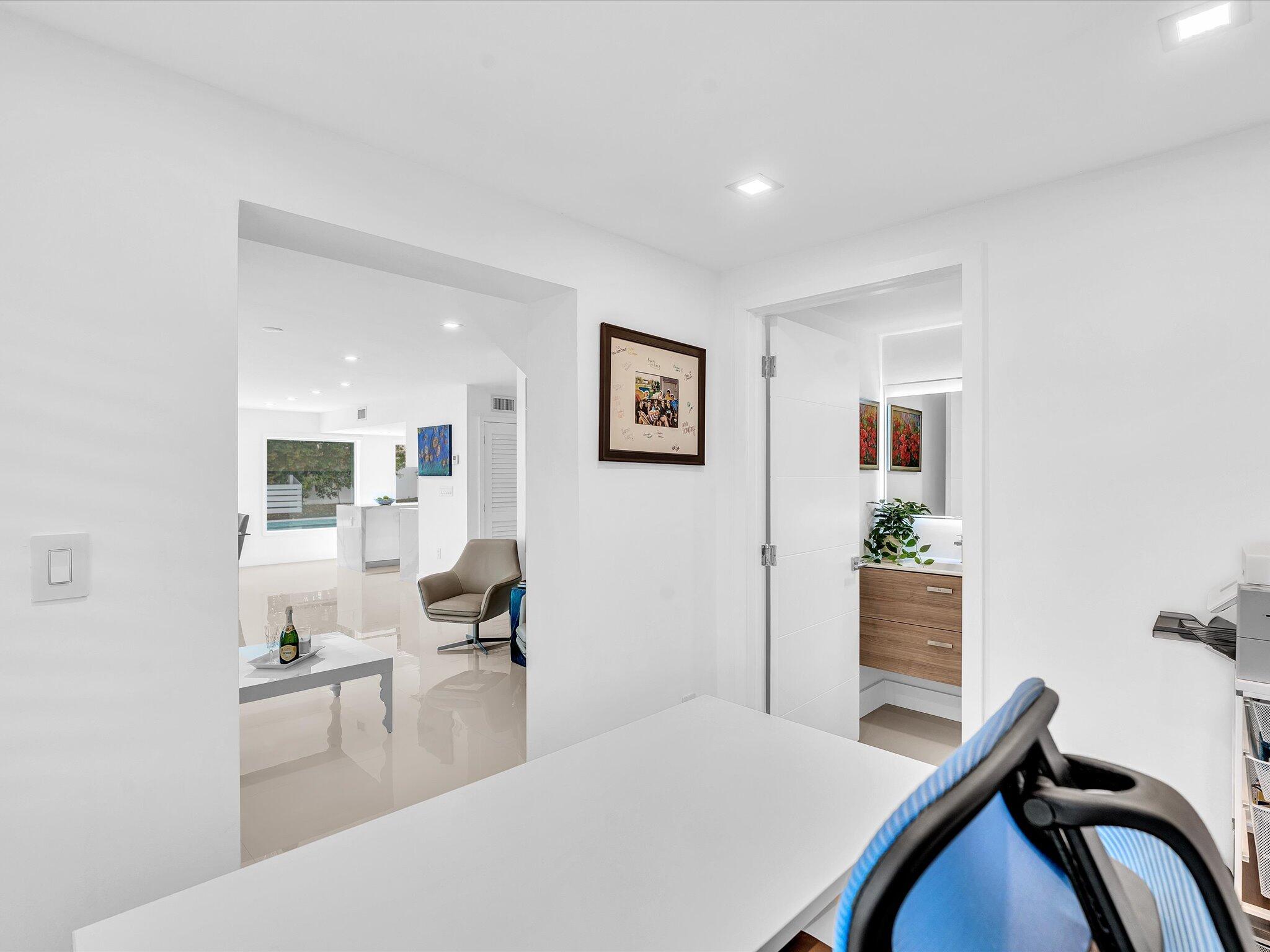 HILLSBORO SHORES SEC - Residential