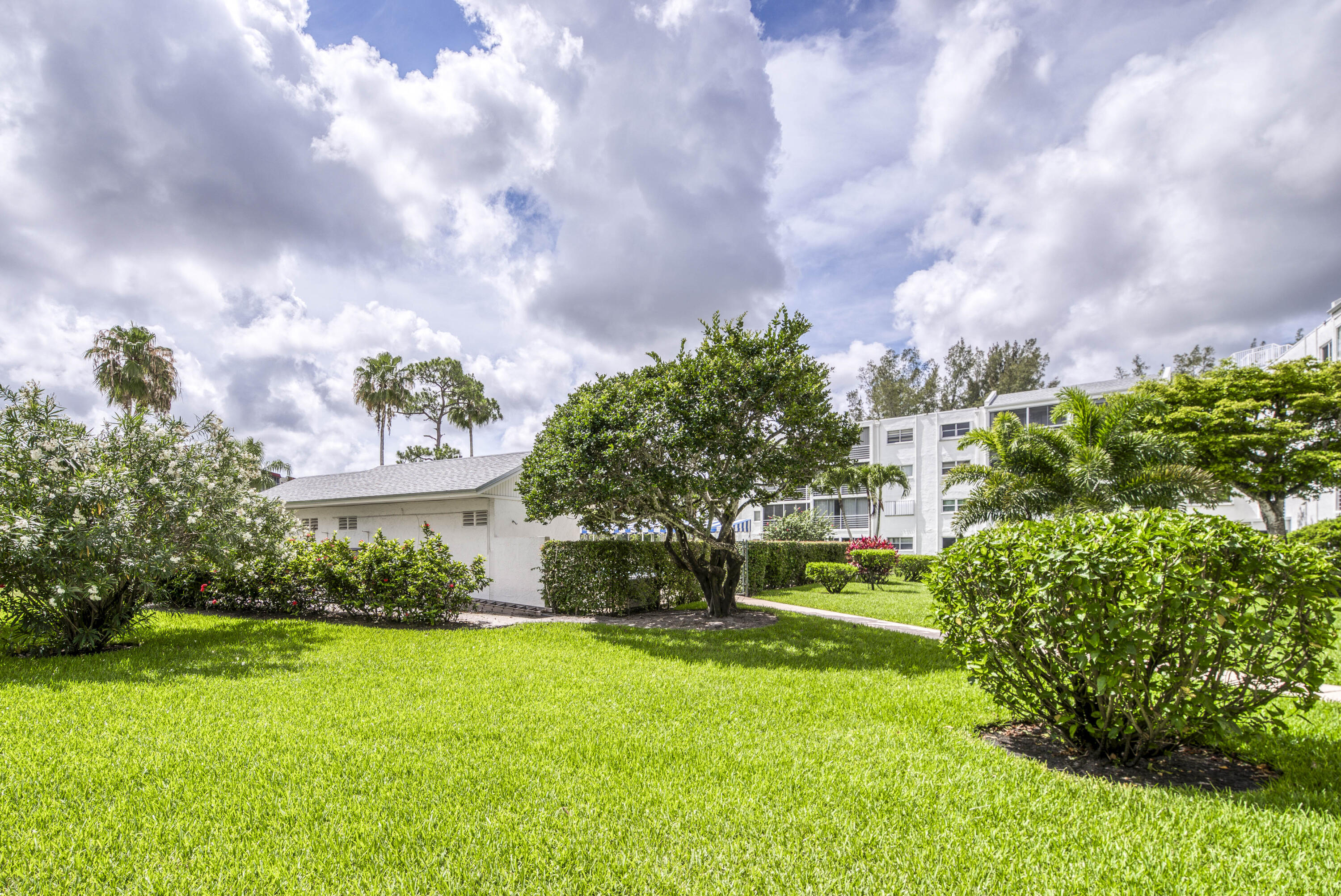 Essex at Poinciana Condo - Residential