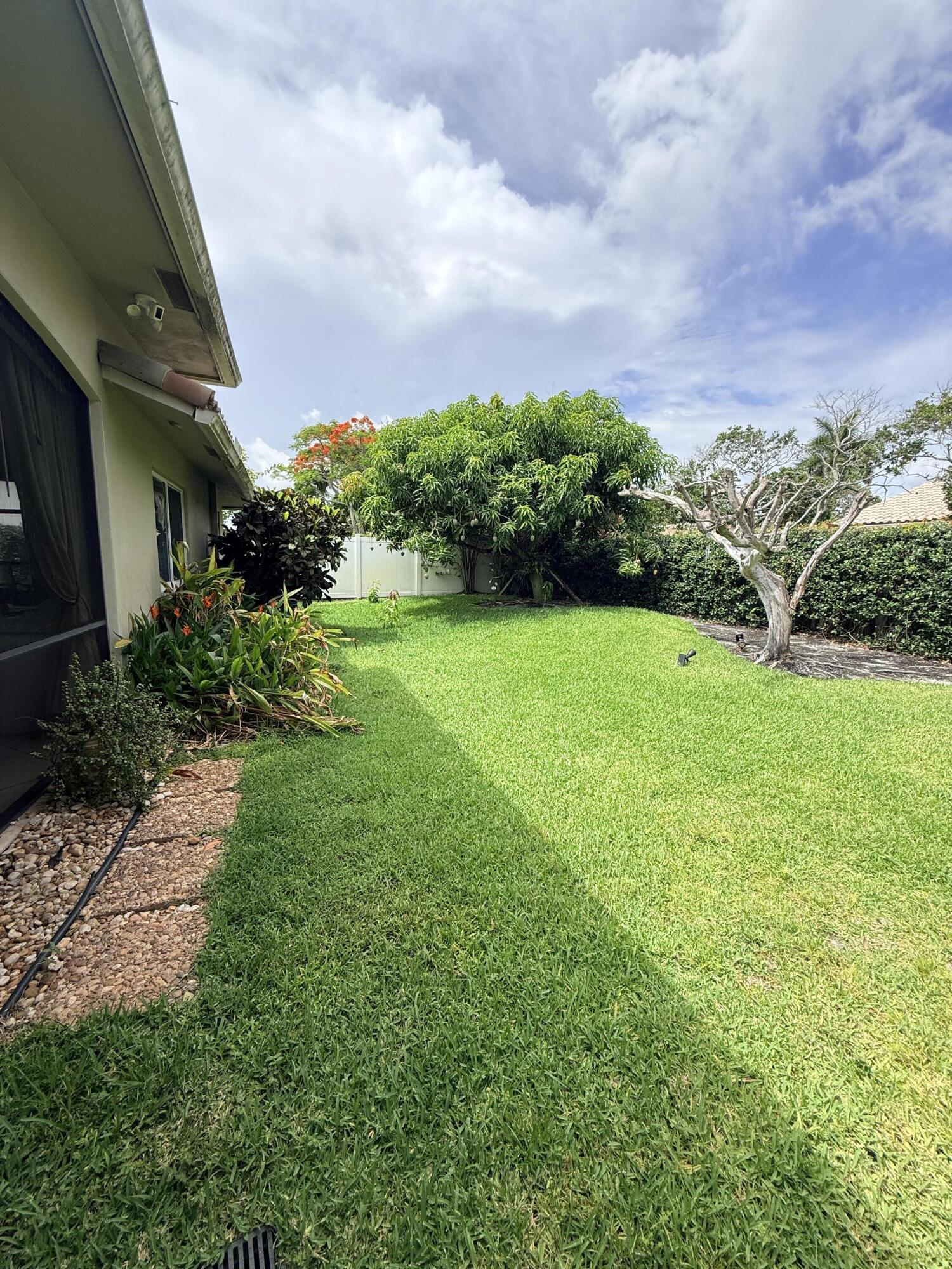 BOCA MADERA UNIT 1 - Residential Lease