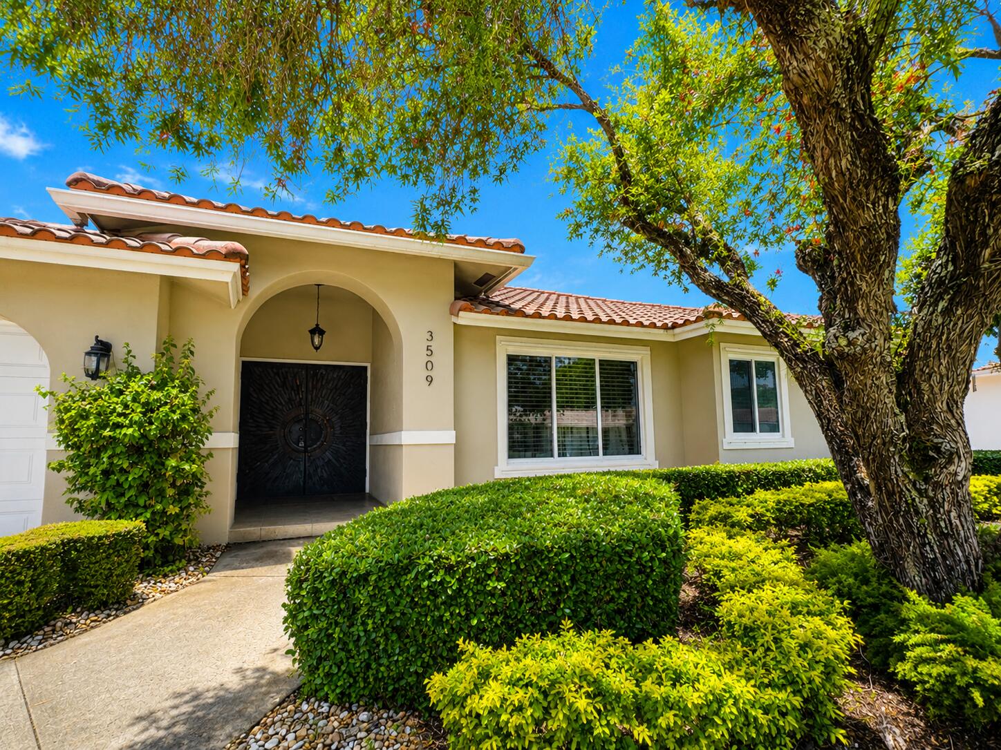 BOCA MADERA UNIT 1 - Residential Lease