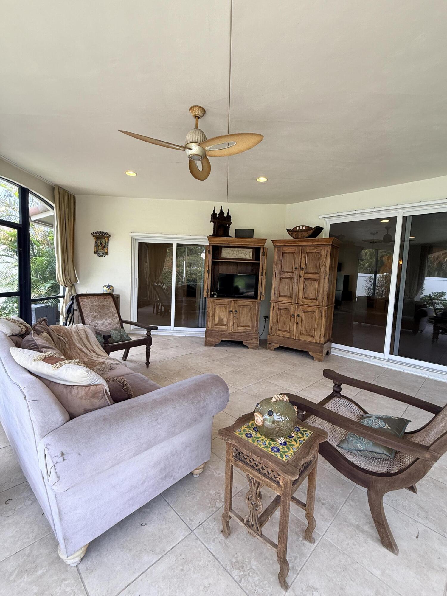 BOCA MADERA UNIT 1 - Residential Lease