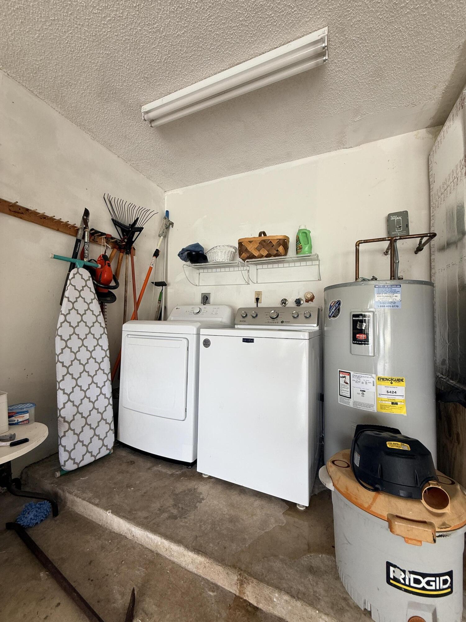 BOCA MADERA UNIT 1 - Residential Lease
