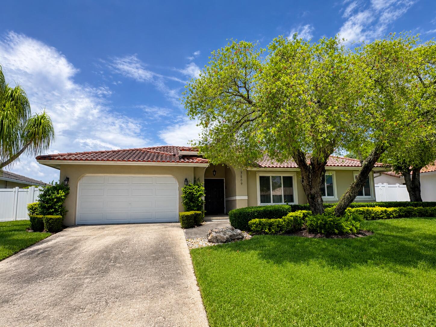 BOCA MADERA UNIT 1 - Residential Lease