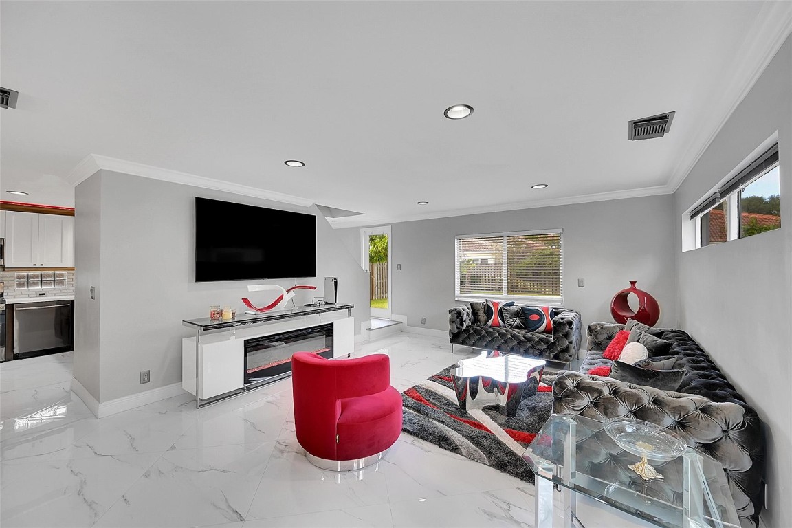 LA MARGARITA PLAT - Residential
