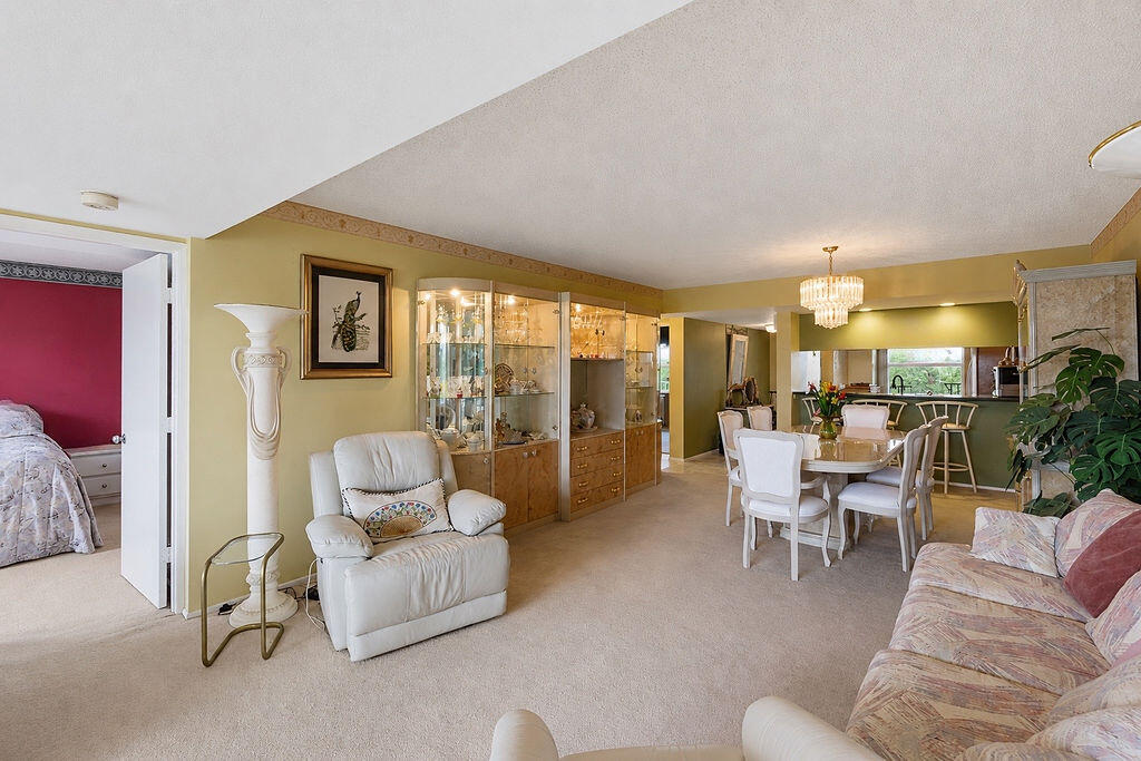 CYPRESS REACH AT PALM-AIRE ONE - Residential