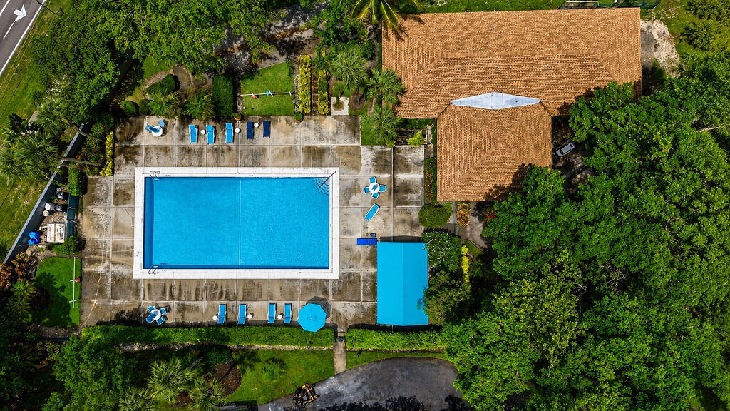 CYPRESS REACH AT PALM-AIRE ONE - Residential