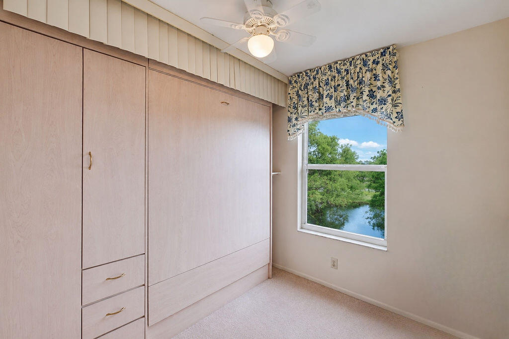 CYPRESS REACH AT PALM-AIRE ONE - Residential