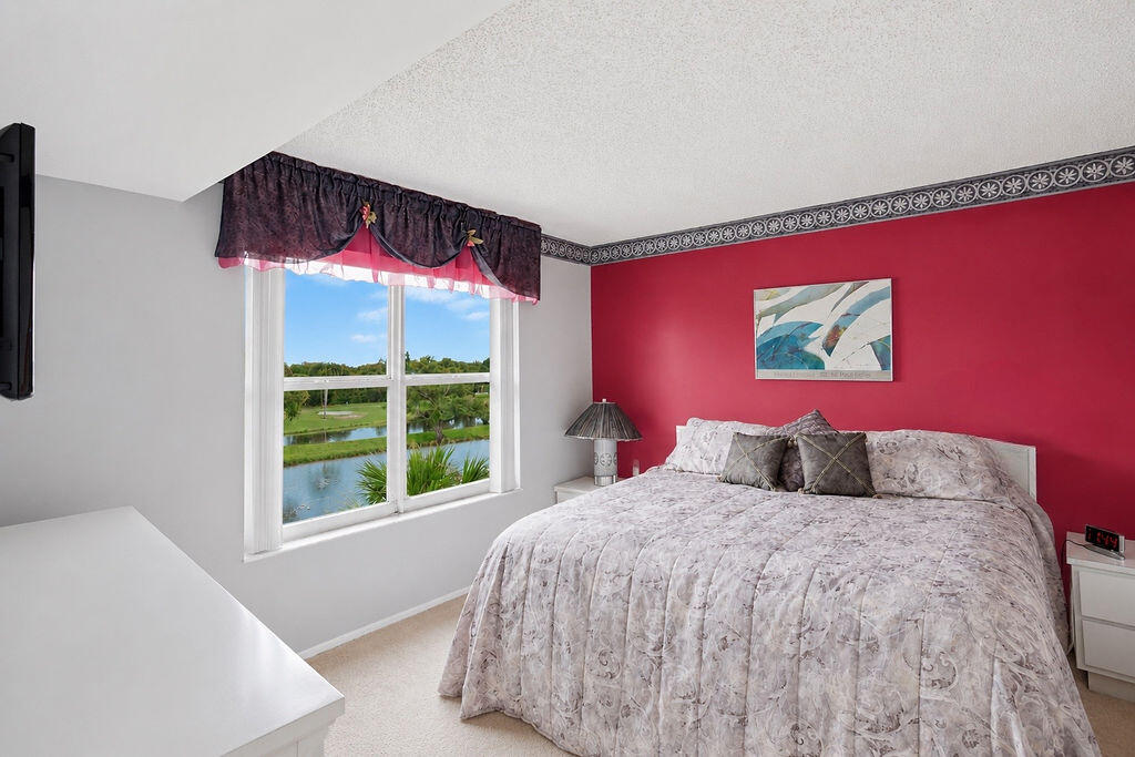 CYPRESS REACH AT PALM-AIRE ONE - Residential