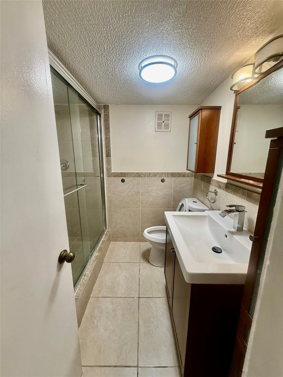 Gate Condo 03 - Residential