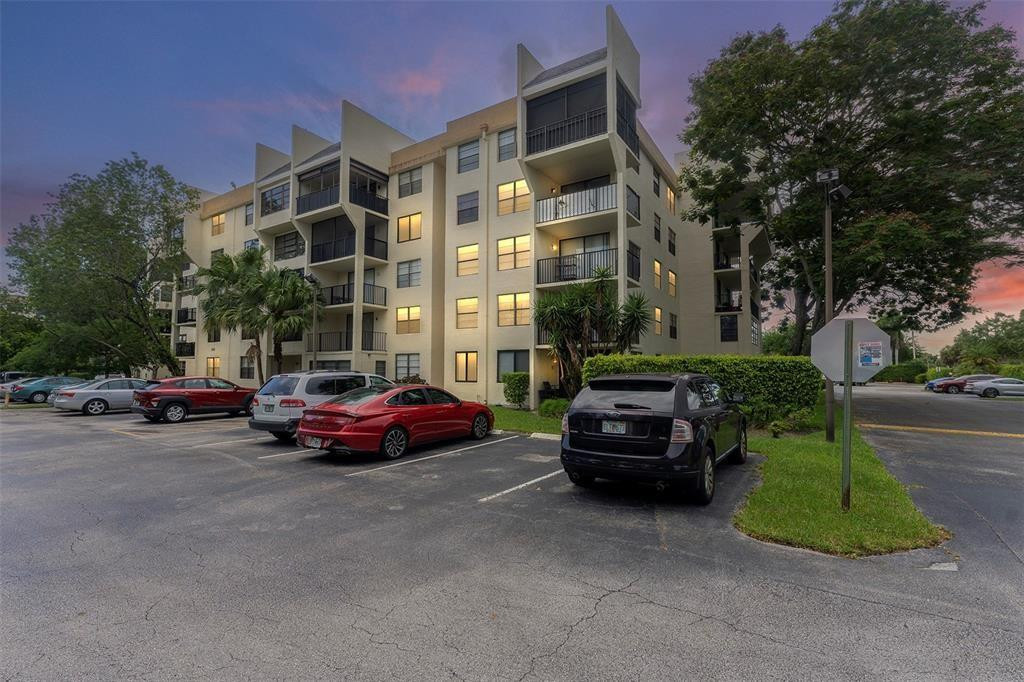 Gate Condo 03 - Residential