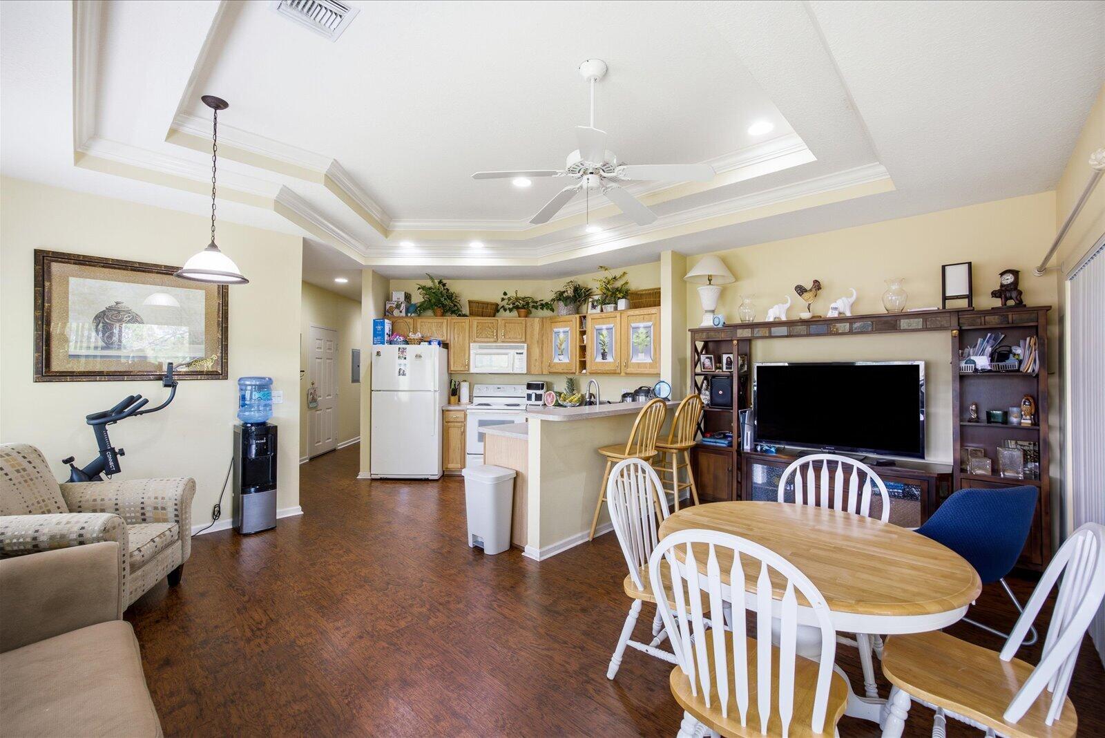 CASTLE PINES CONDOMI - Residential