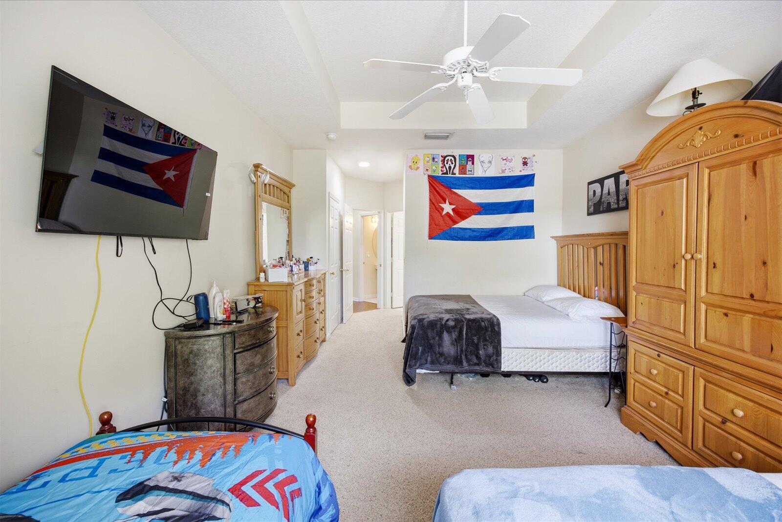 CASTLE PINES CONDOMI - Residential