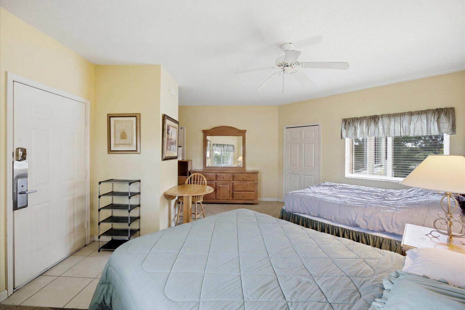 CASTLE PINES CONDOMI - Residential