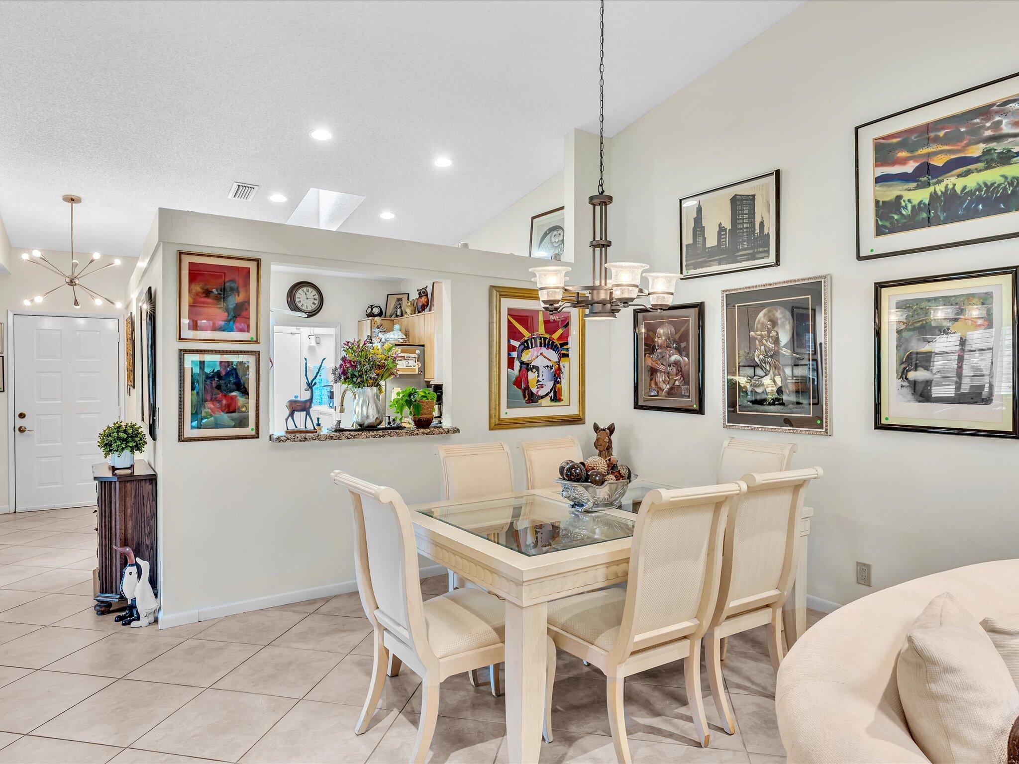 HUNTINGTON POINTE - Residential