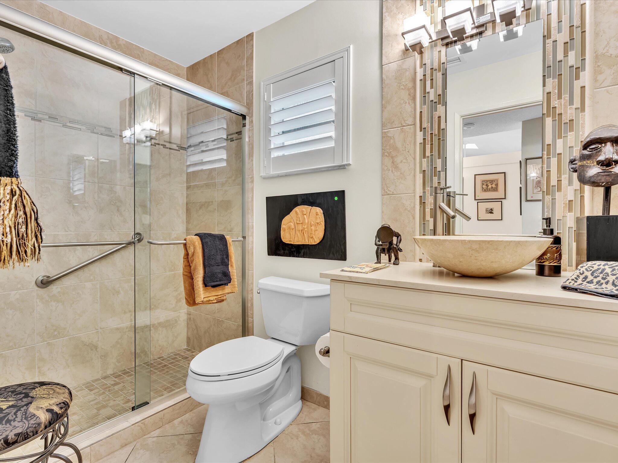 HUNTINGTON POINTE - Residential