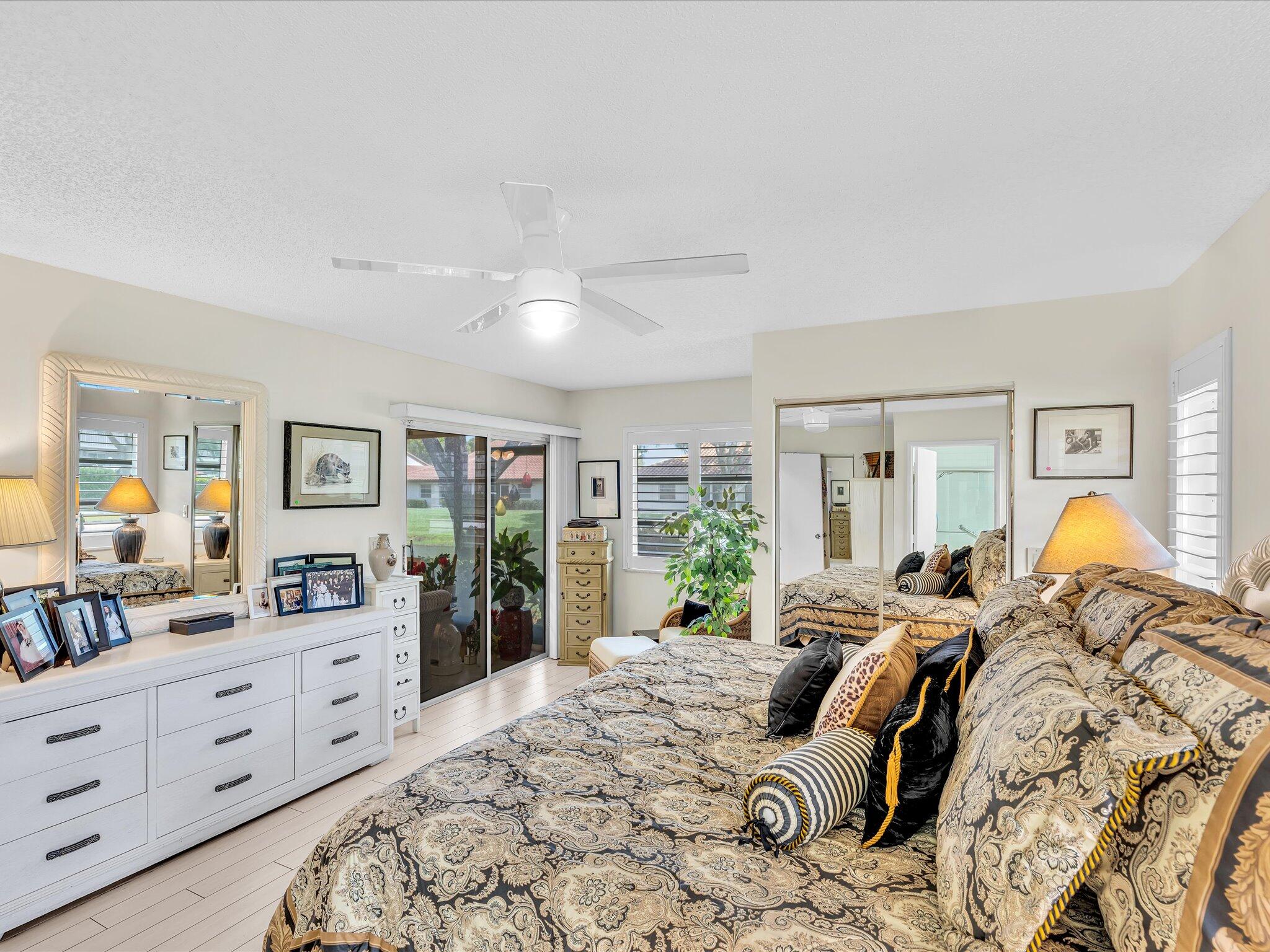HUNTINGTON POINTE - Residential